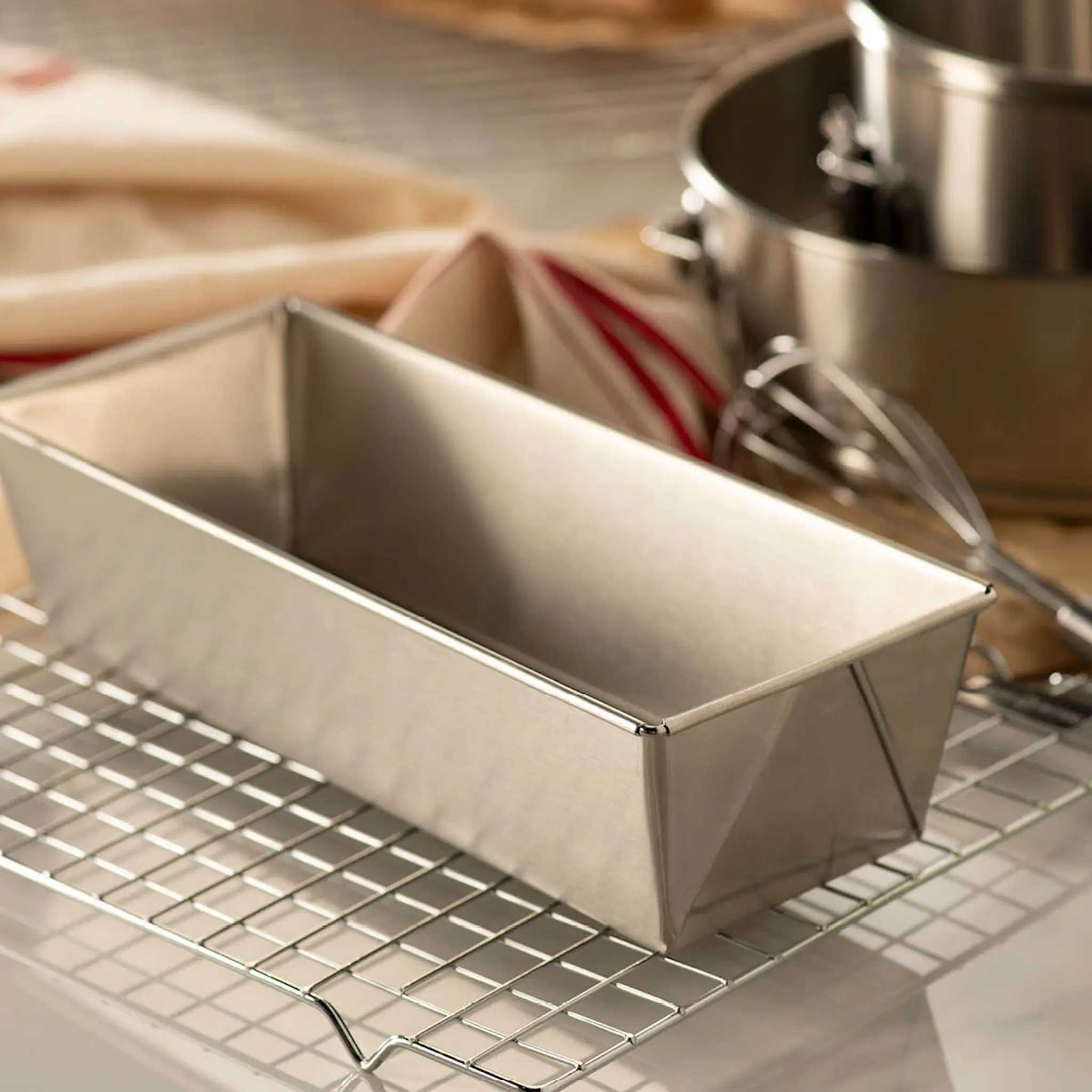 Anders Petter Steel Essentials Leipävuoka 11x28 cm