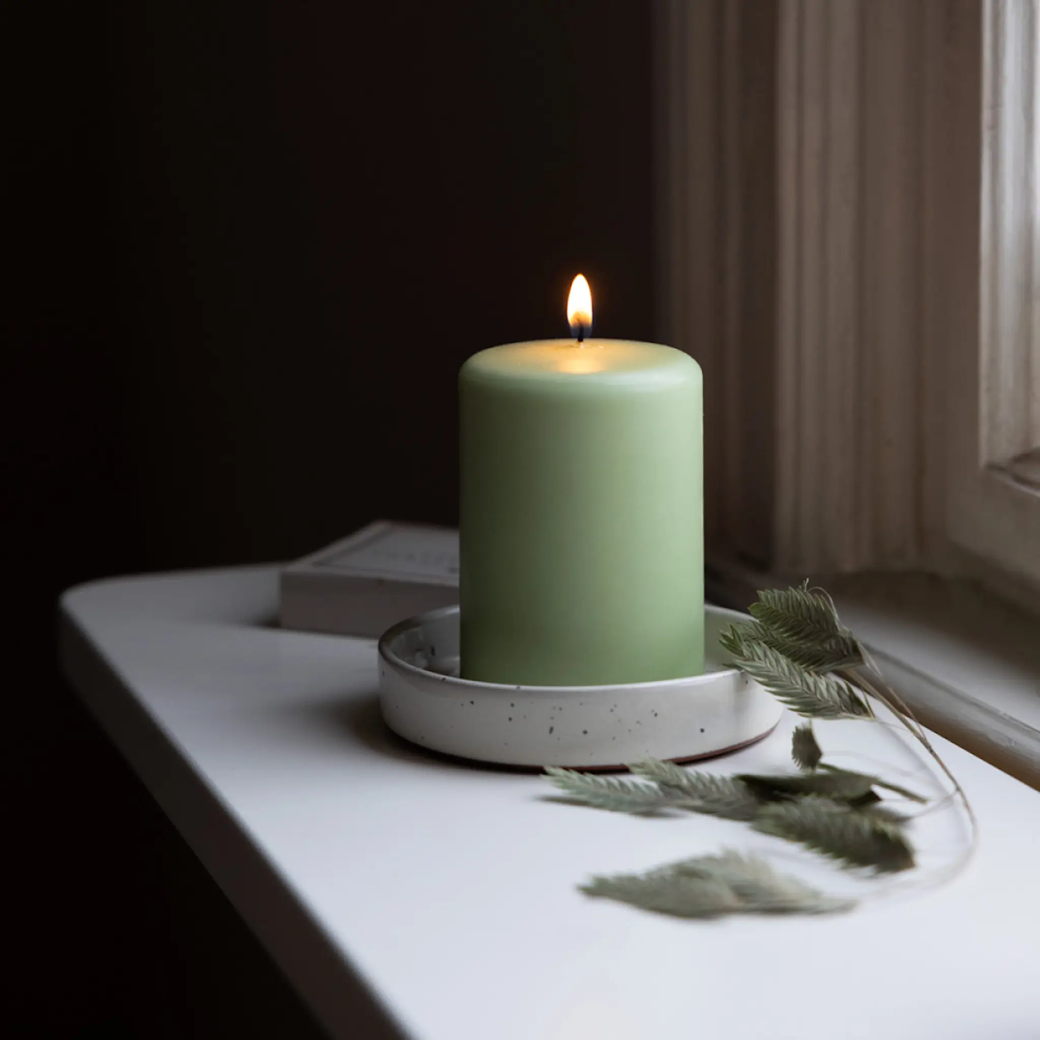 Liljeholmens Pöytäkynttilä steariini 6,8x10 cm Pistage