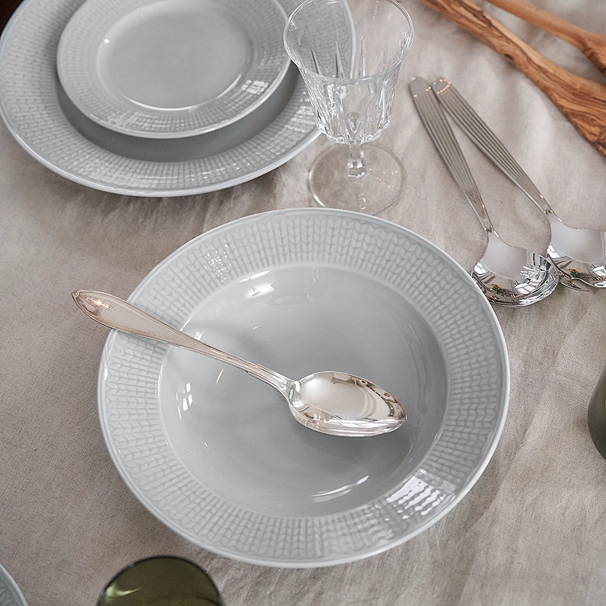 Rörstrand Swedish Grace Djup Tallrik 25 cm Dimma