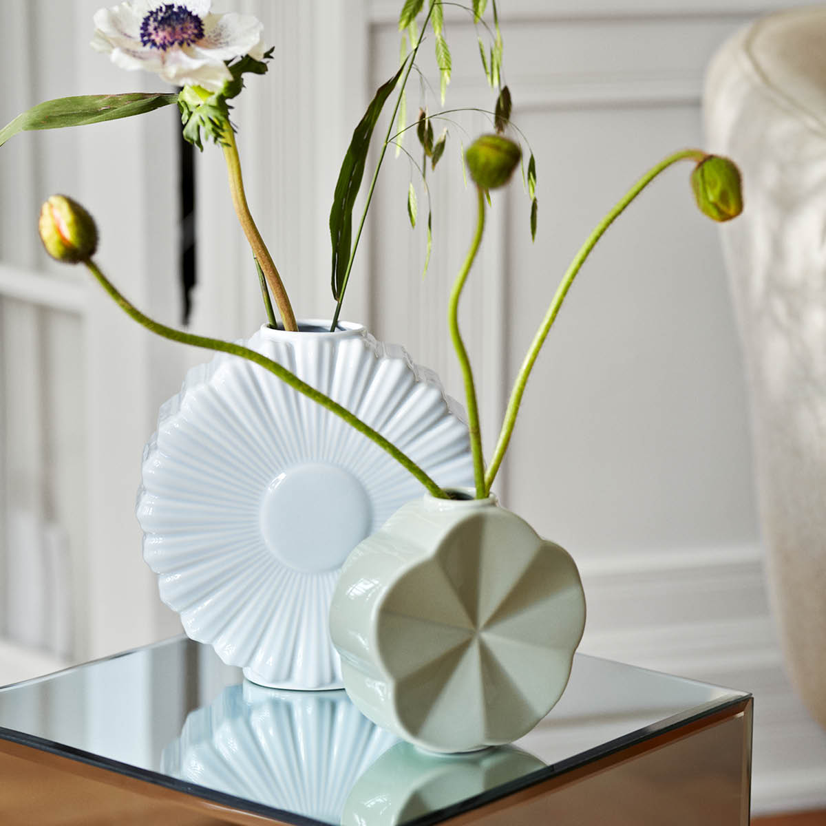 Lyngby Porcelæn Flower vas åkervinda 14 cm grön