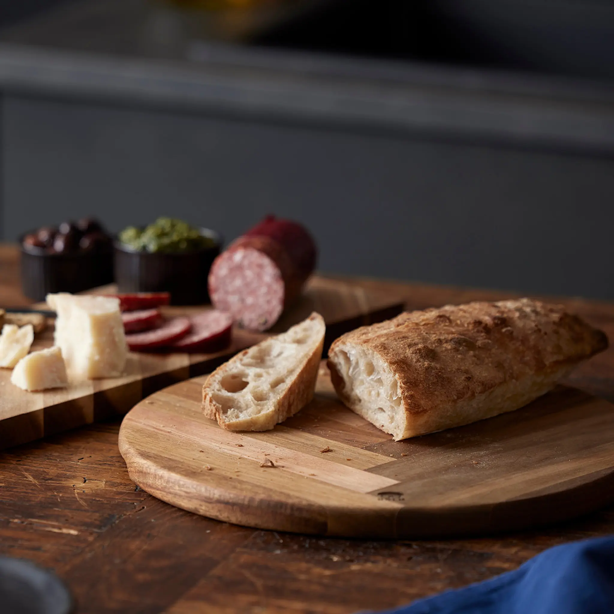 Holm Serveringsbricka 30,5x1,9 cm akaciaträ