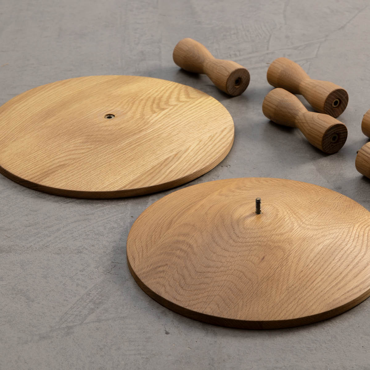 Design House Stockholm Pedestal bord piedestal justerbar höjd ek