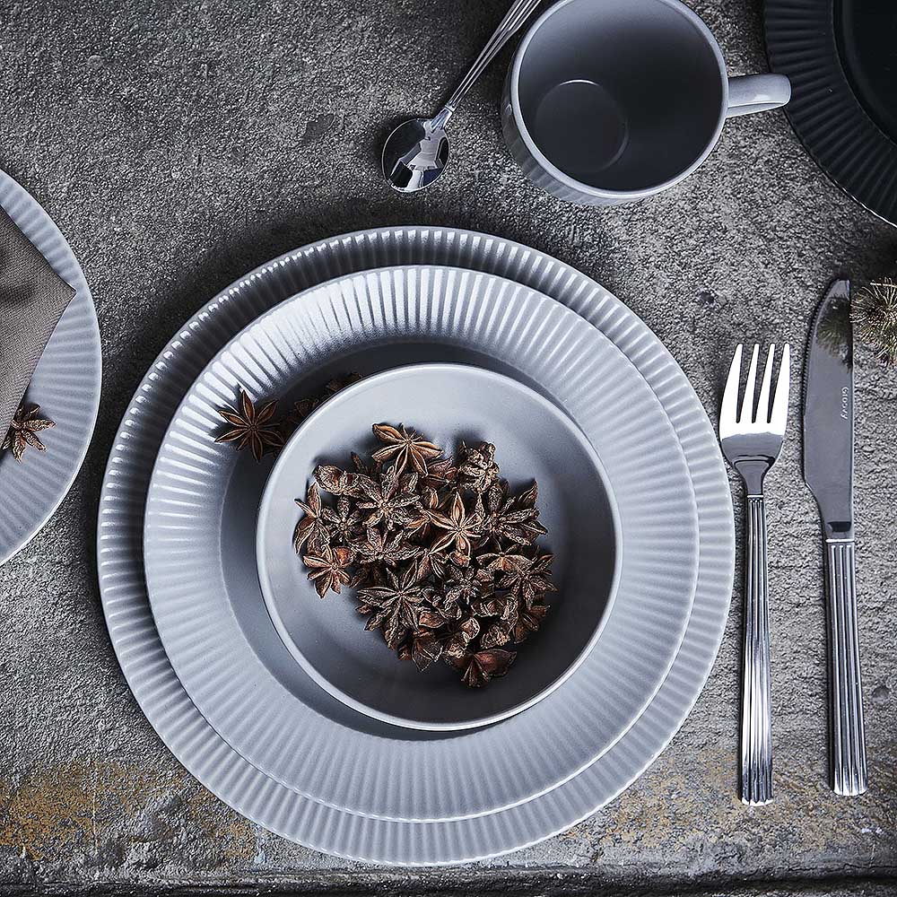 Aida Groovy stentøy middagstallerken 27 cm grå