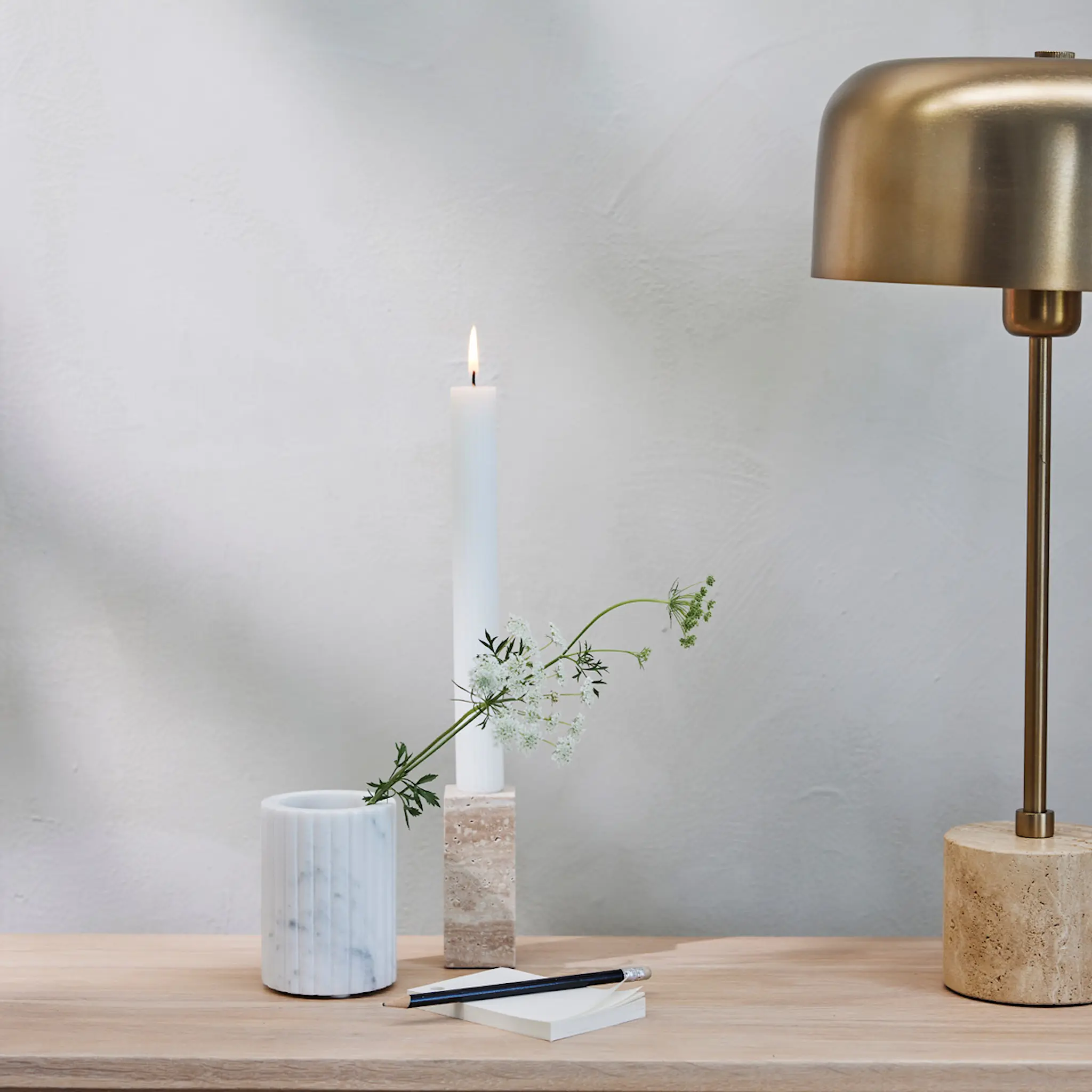 Lene Bjerre Sofillia bordslampa 98x25 cm guld