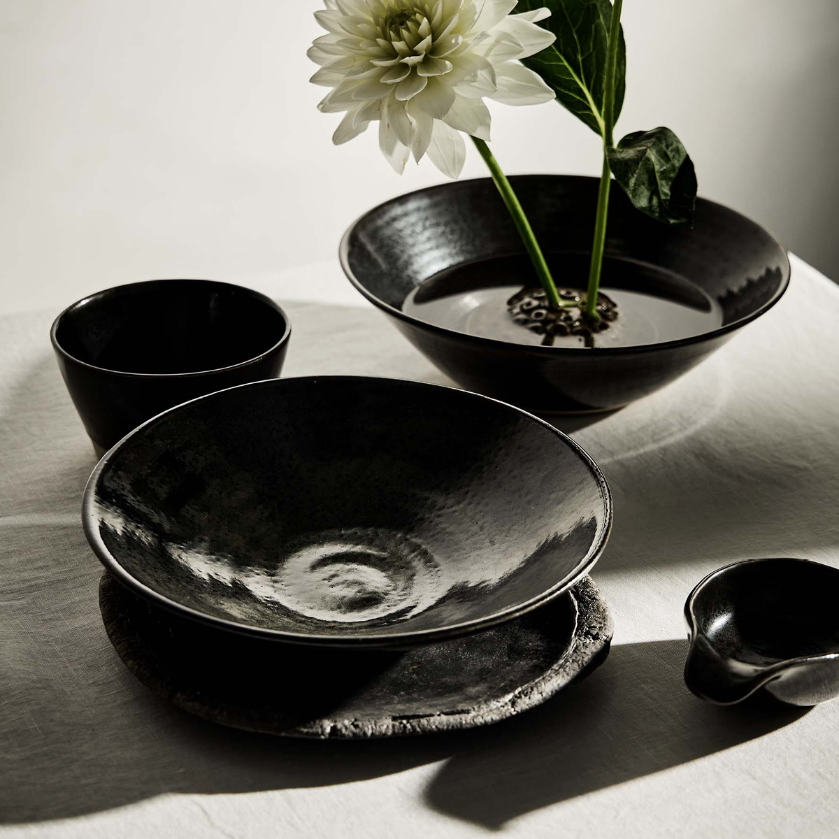 Tell Me More Fenix Tarjoilukulho 23,5 cm Musta