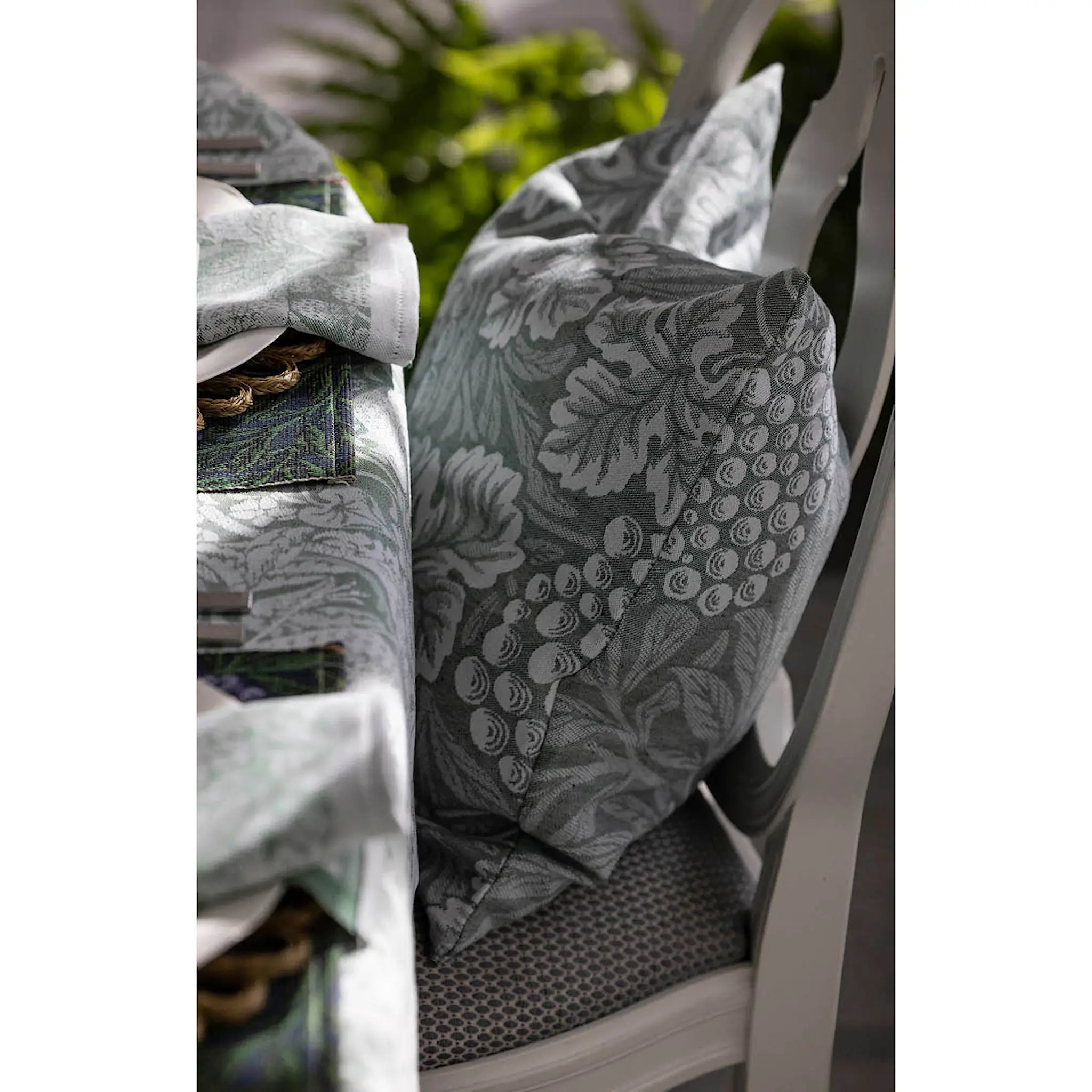 Ekelund William Morris Vine kuddfodral 40x40 cm grön