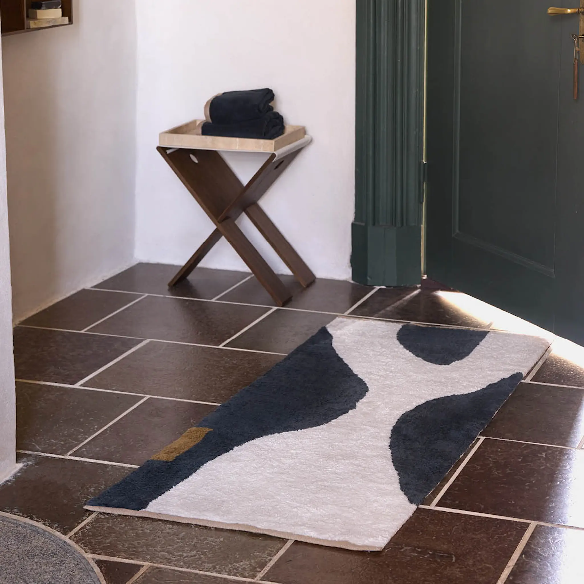 Mette Ditmer Figura golvmatta 150x70 cm mörkgrå
