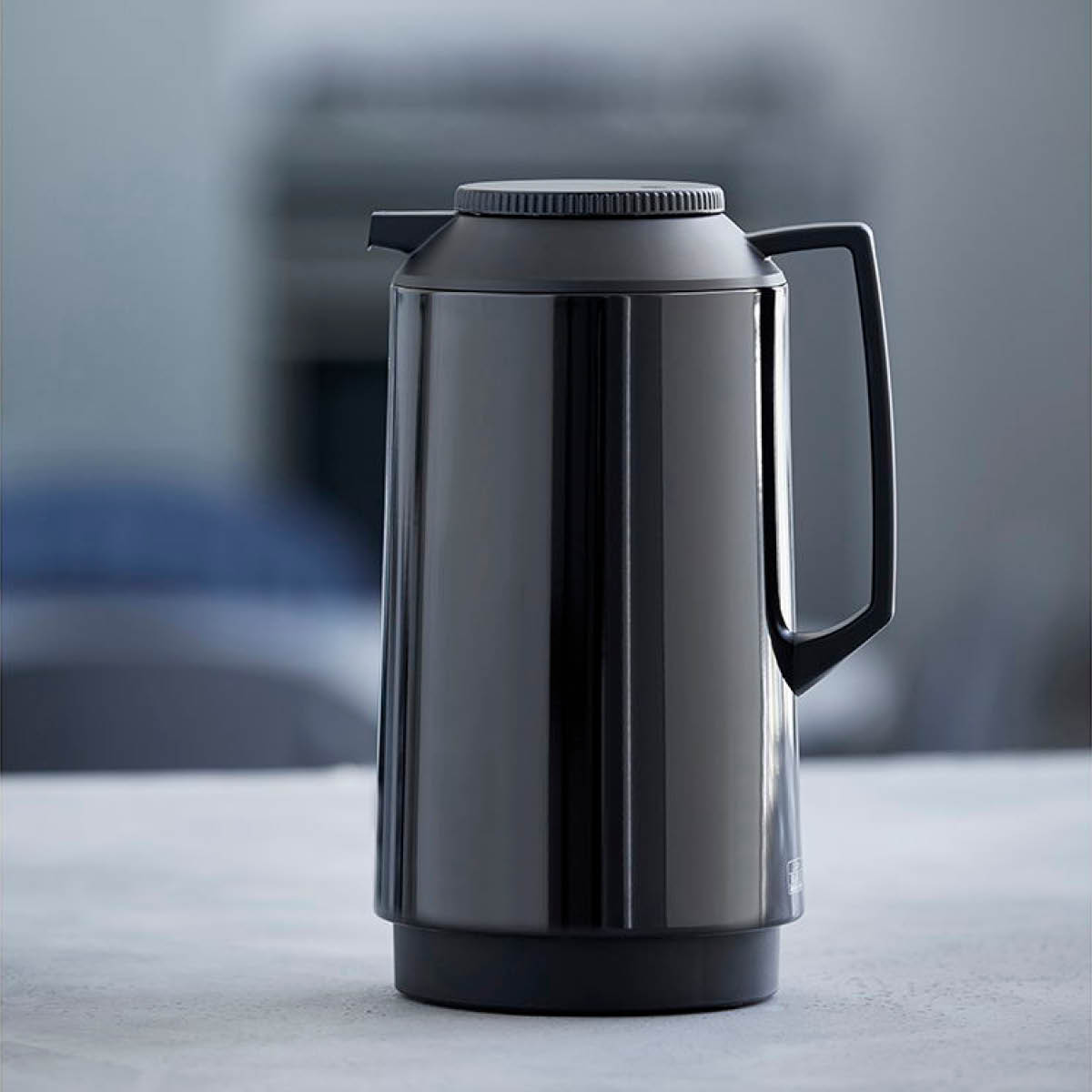 Tiger Termoskannu 1 L Musta