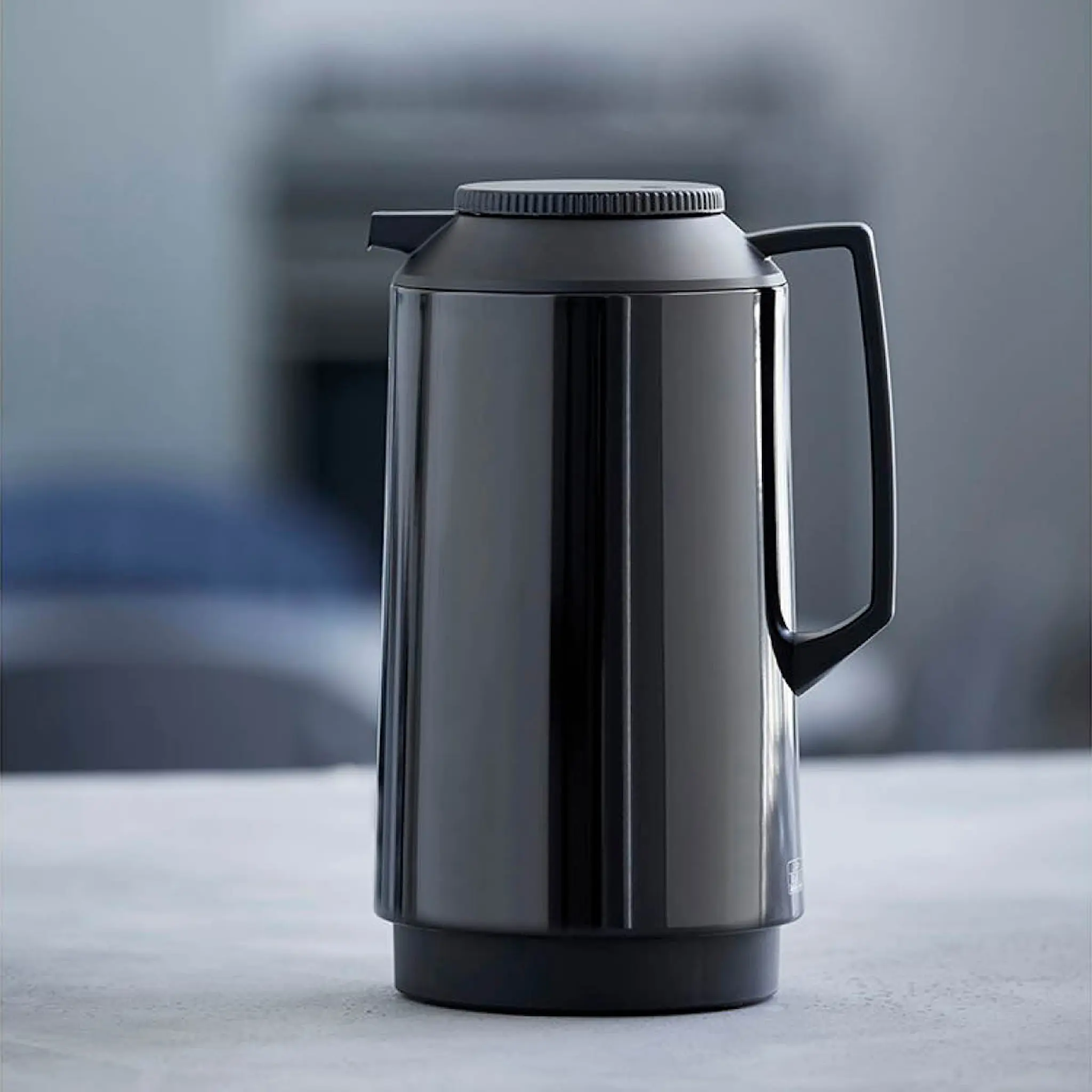 Tiger Termoskannu 1 L Musta