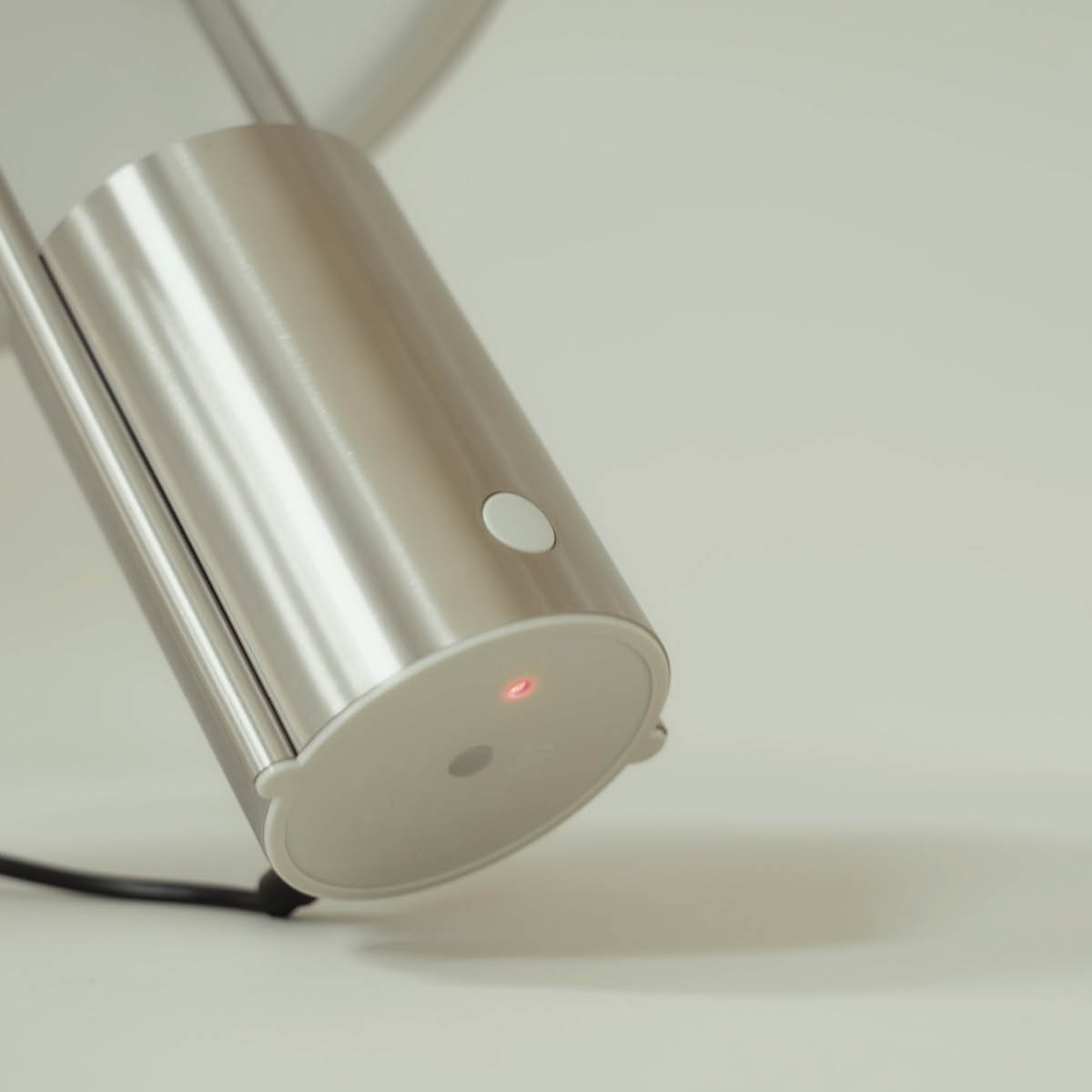Stelton Pier LED-lamppu, kannettava 25 cm teräs