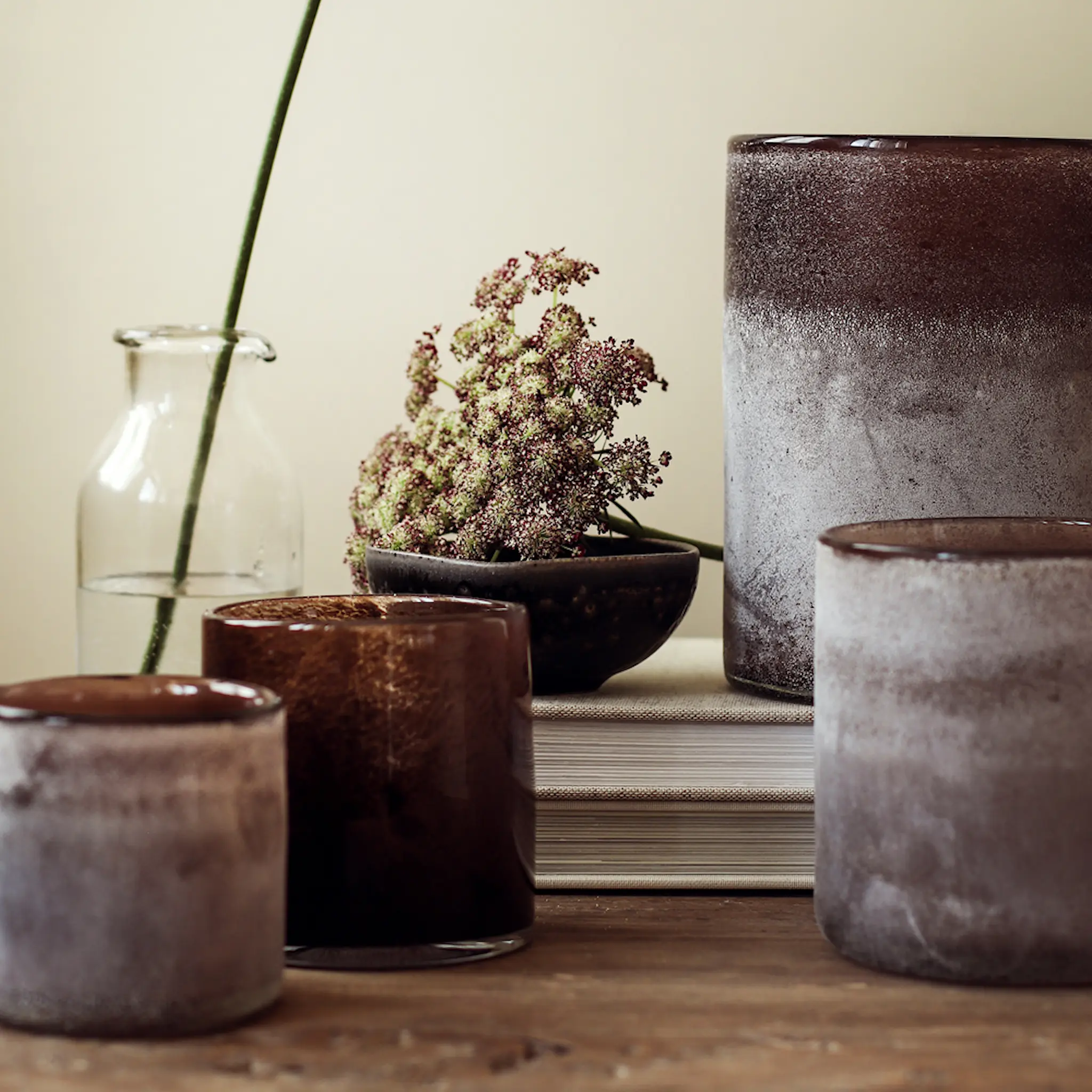 Tell Me More Frost Ljuslykta 9x9 cm Brown