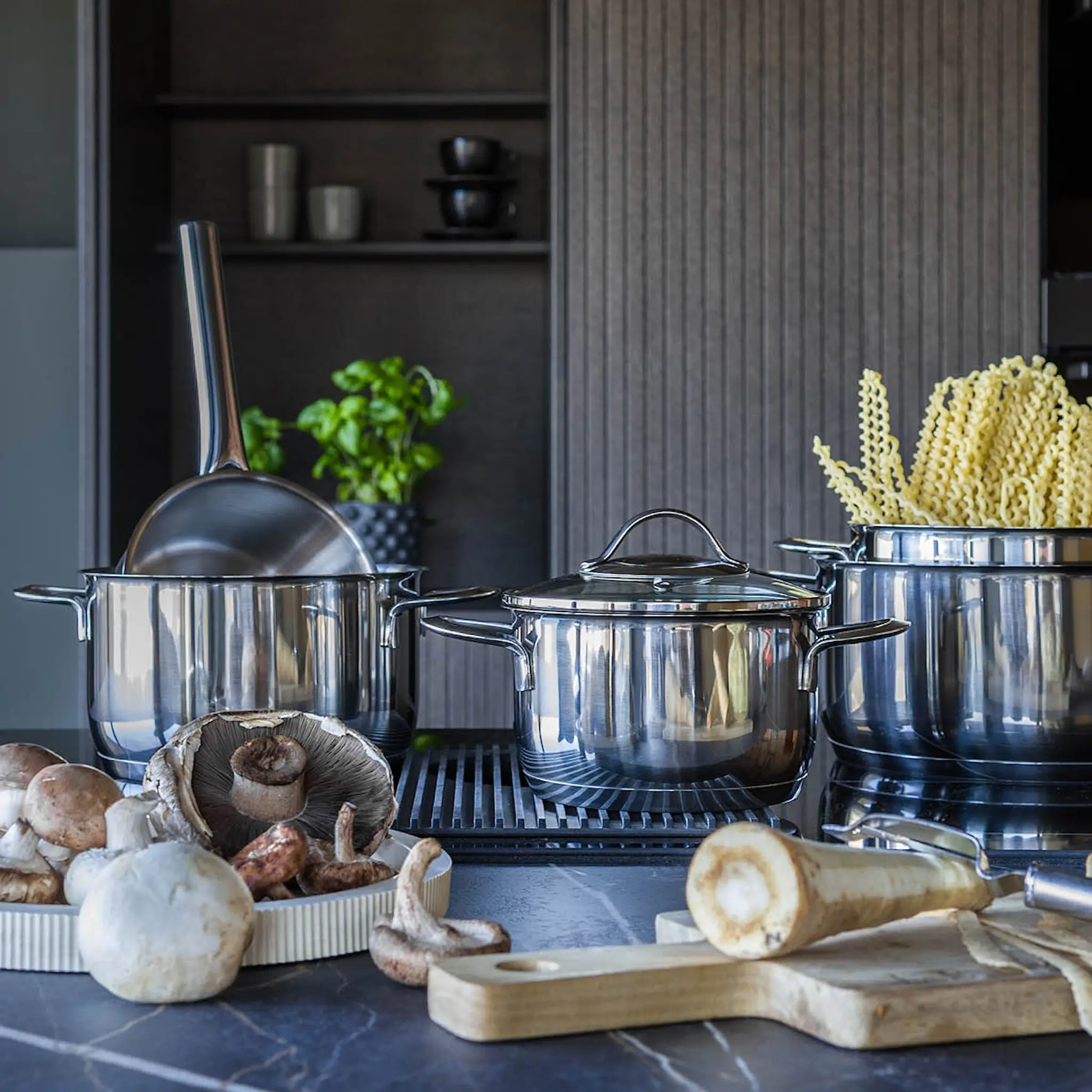 Modern House Kitchen Essentials Kattilasarja 3 osaa 1,8/2,8/3,5 L