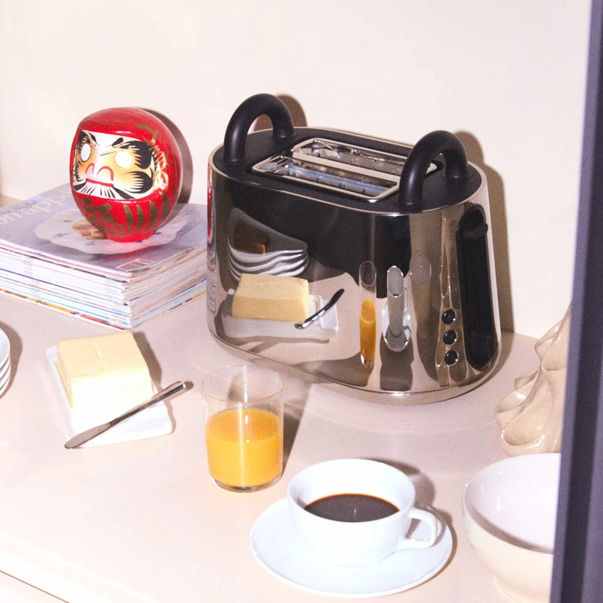 Alessi Toru Leivänpaahdin 925W Musta