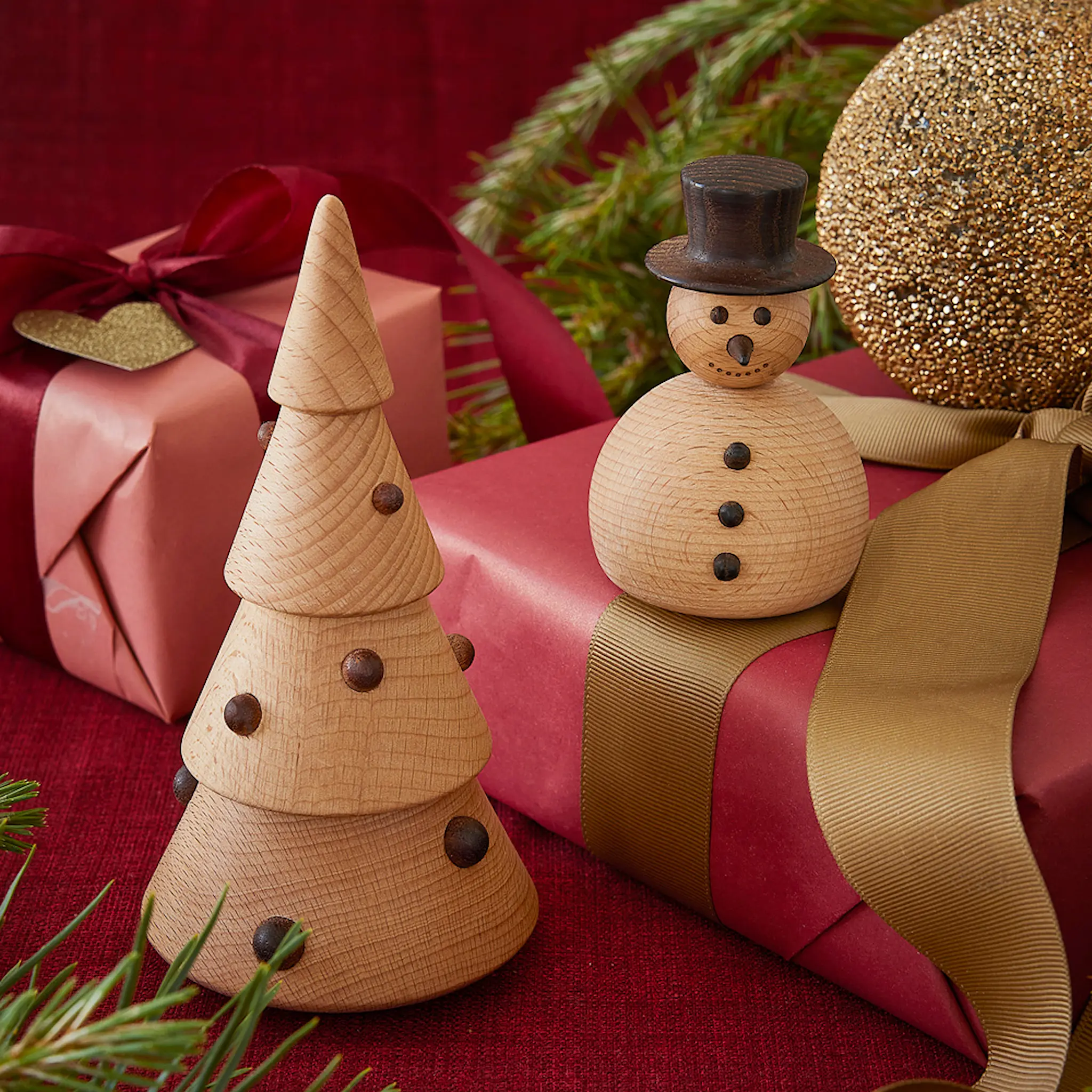 Spring Copenhagen Snögubben trädekoration liten 9,4 cm bok/ek