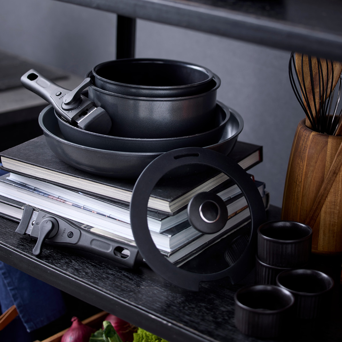 Holm Stekpanna 2 delar avtagbart handtag 24/28 cm alu/ker