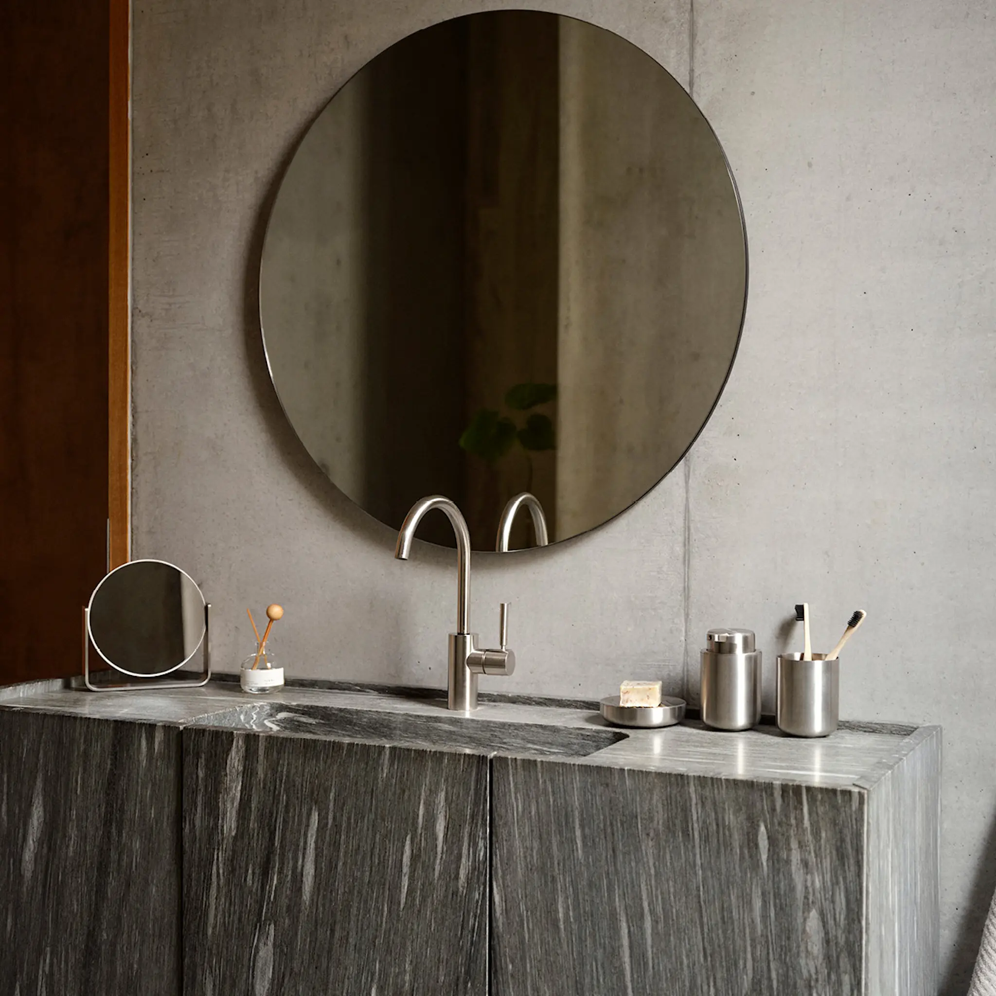 Zone Ume tannbørsteholder stål hover