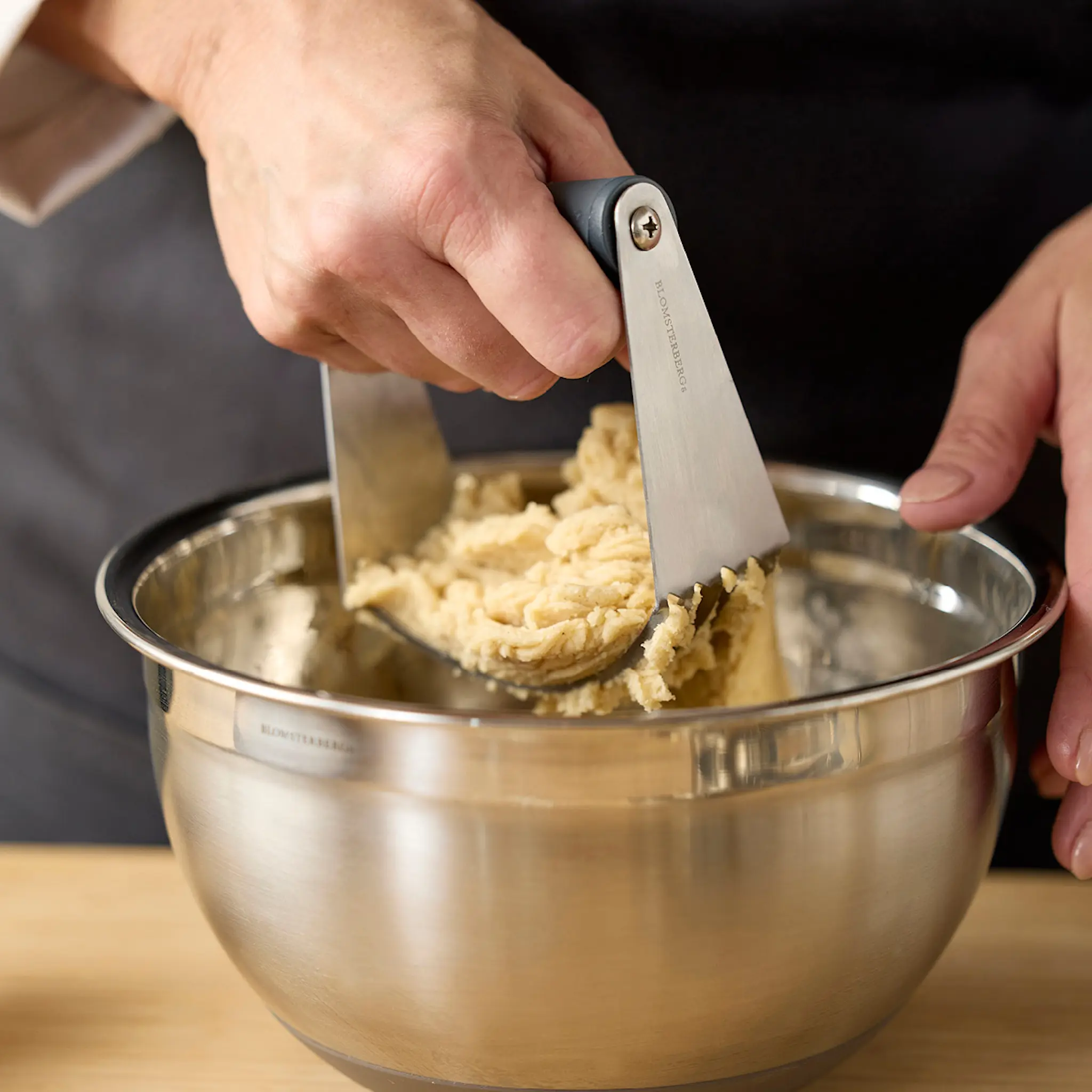 Blomsterberg Blomsterbergs Taikinansekoitin 12x10x4,5 cm Harmaa/Teräs