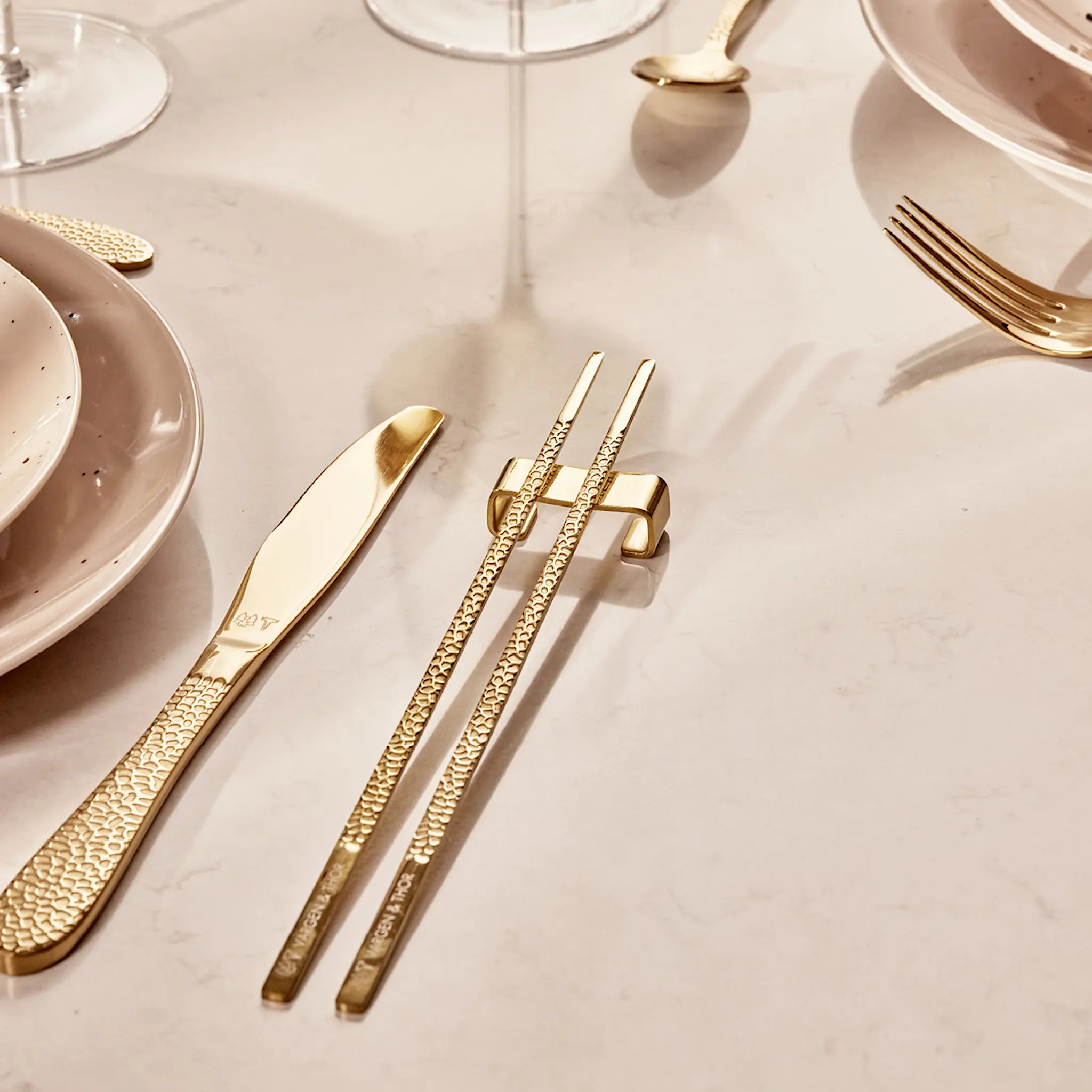 Vargen & Thor Kito Syömäpuikot 4 kpl Messinki