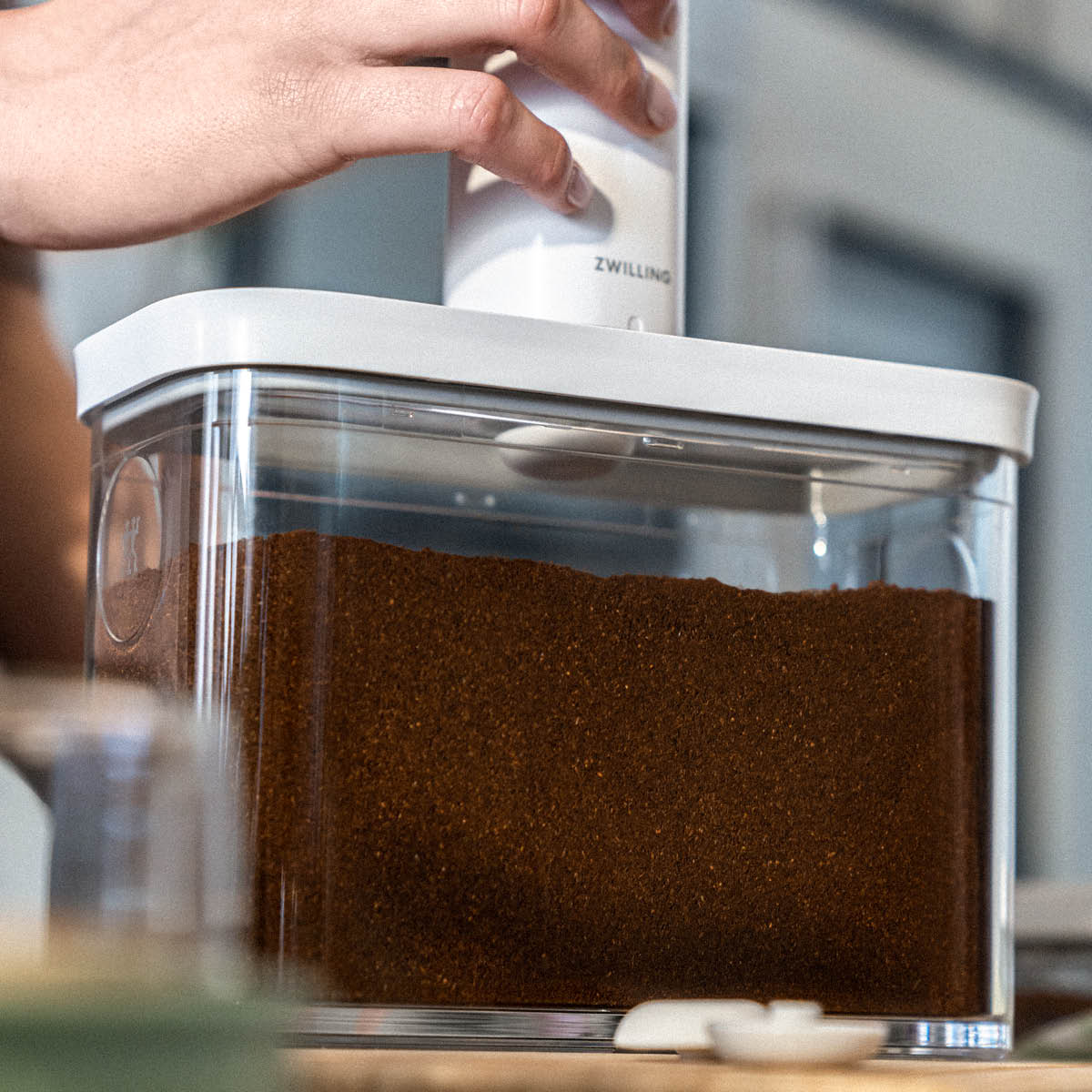 Zwilling Fresh & Save Cube Säilytyspurkki vakuumikannella 1,8 L