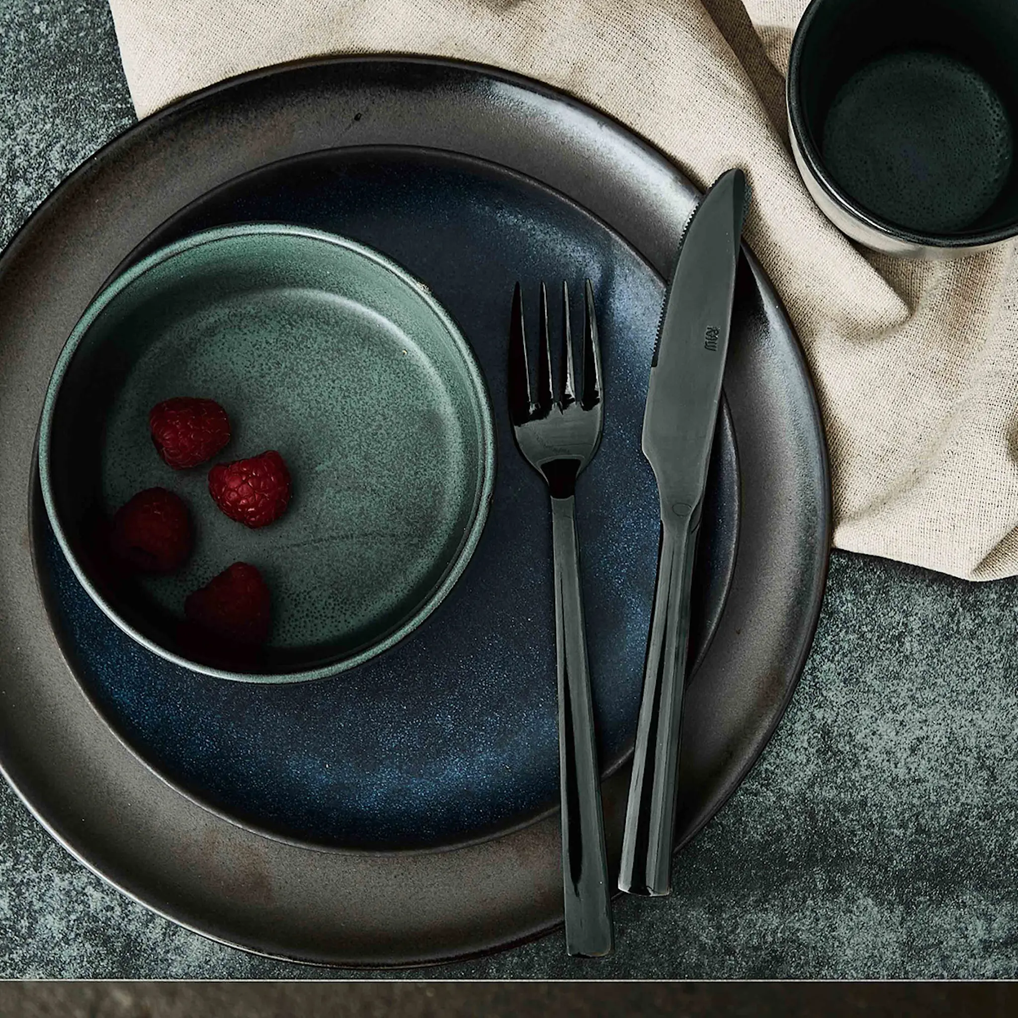 Aida Raw Aterimet 40 osaa Musta