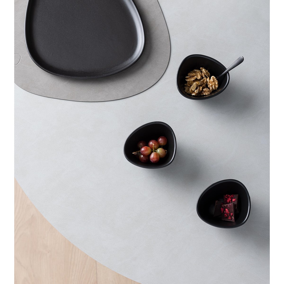 LIND DNA Curve Stoneware Skål S 11x10 cm Svart