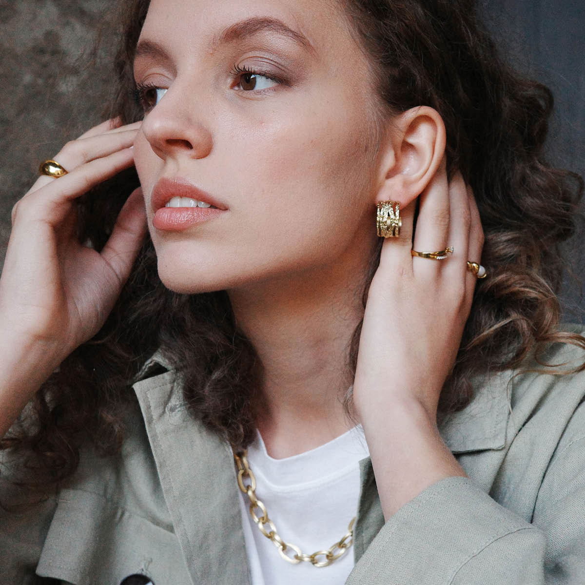 A&C Oslo AS Steel - Satin örhängen breda guld