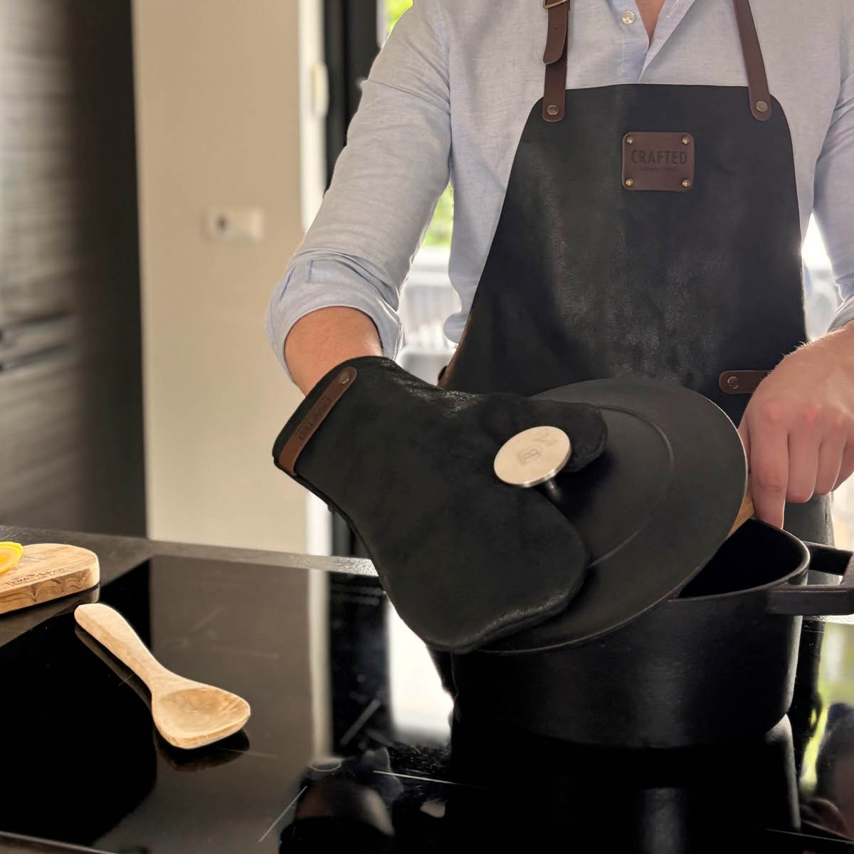 Crafted Leather Patakinnas Musta