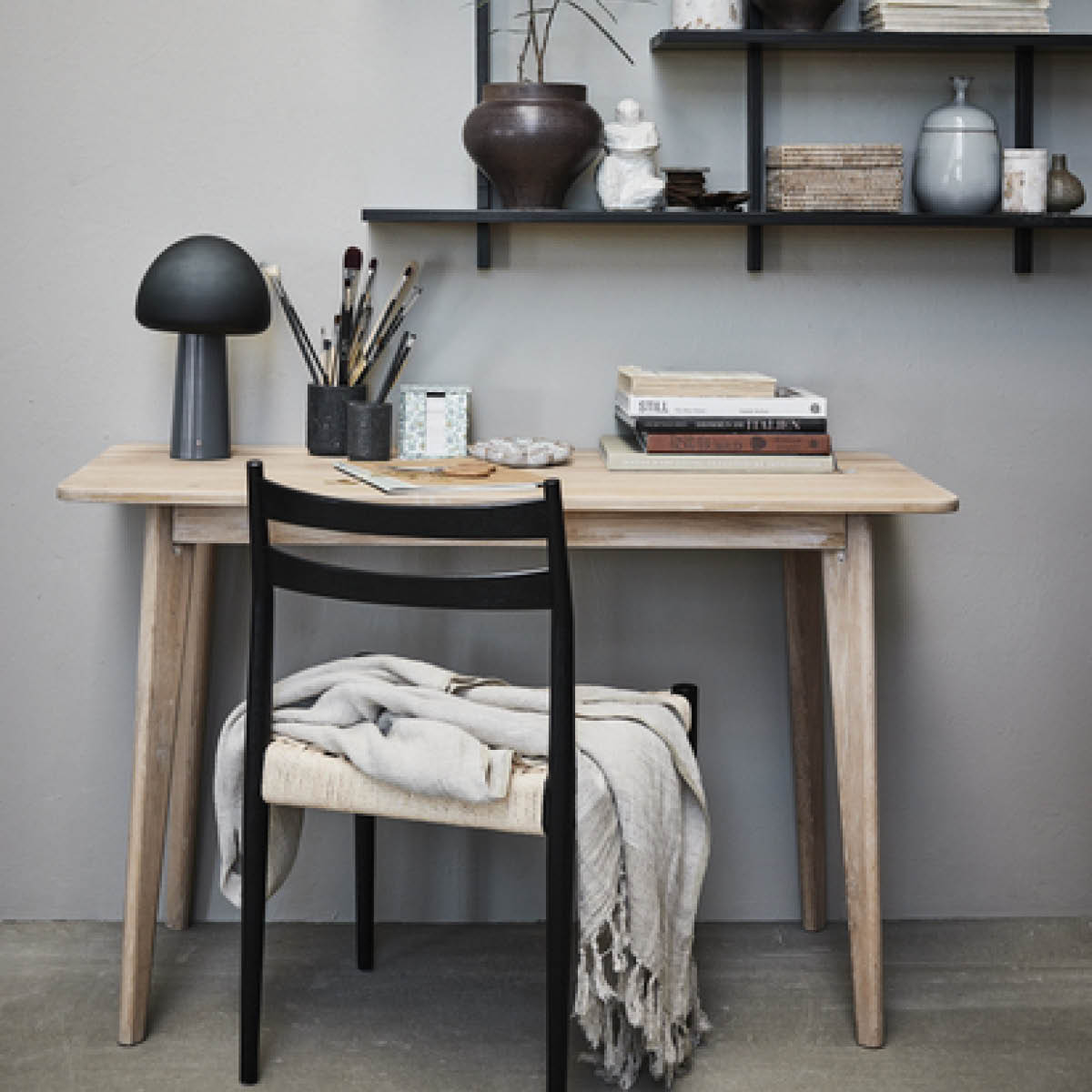 Lene Bjerre Nellie bärbar LED-lampa 33 cm mörkgrå