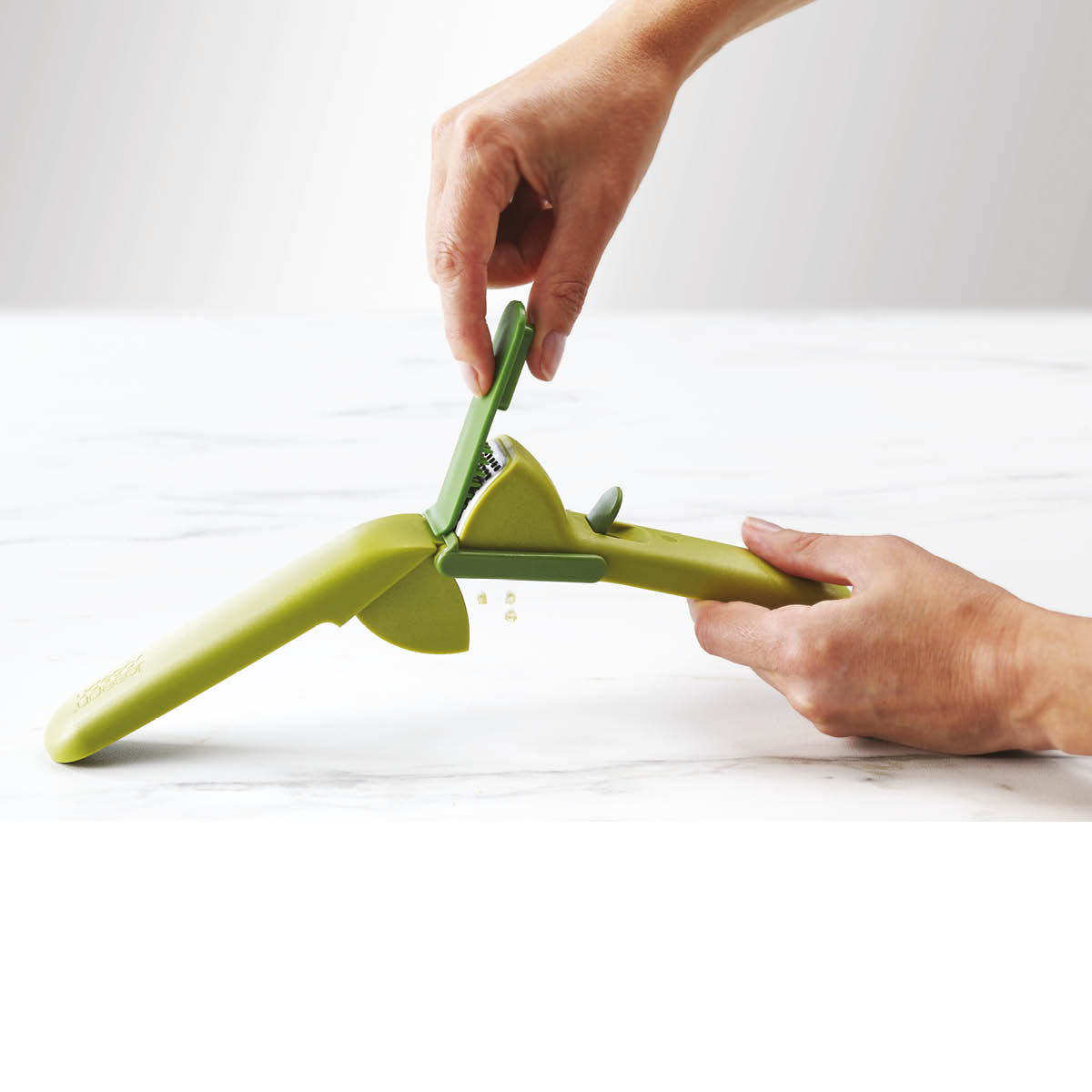 Joseph Joseph CleanForce vitlökspress 6 cm grön