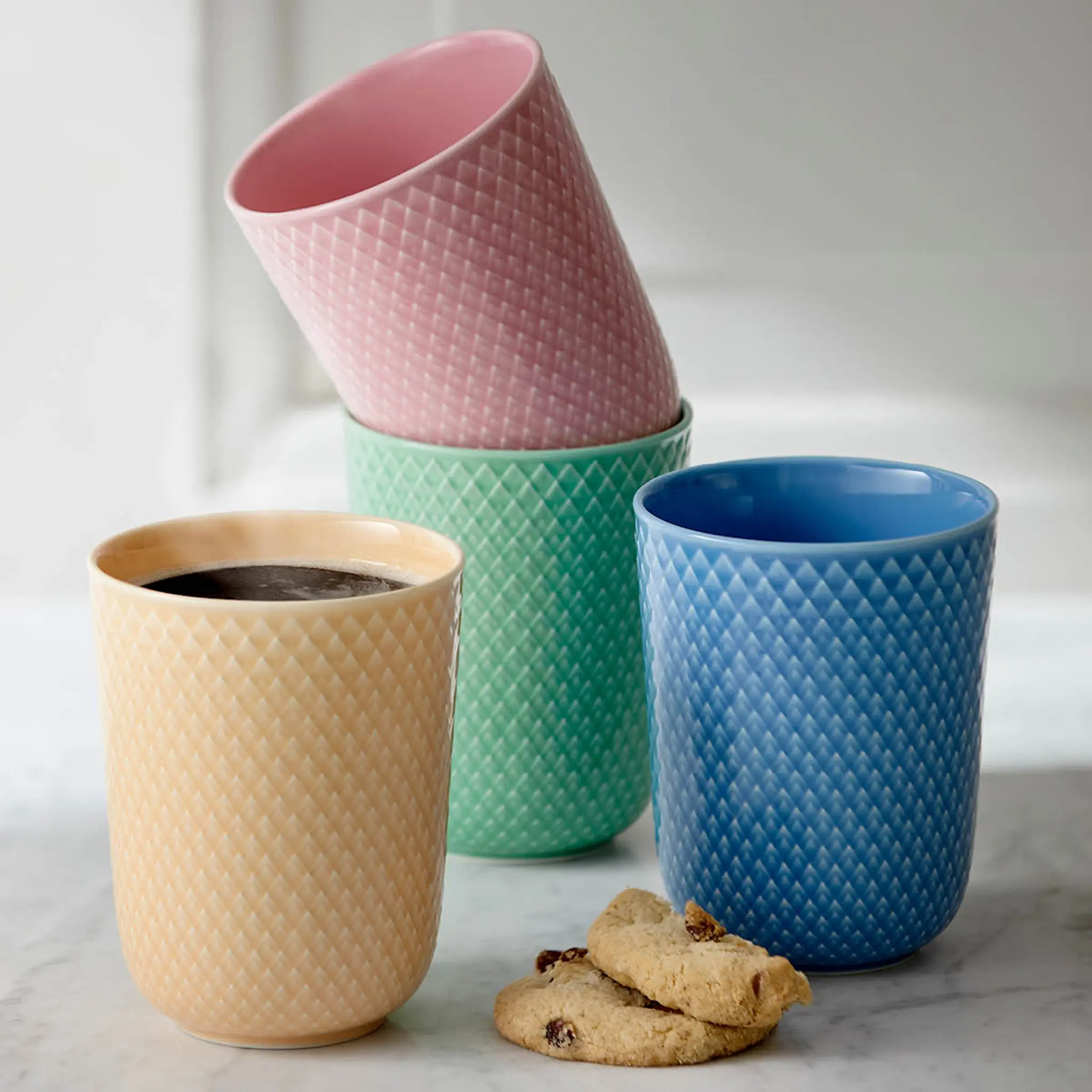 Lyngby Porcelæn Rhombe Color Mugg 33 cl Blå
