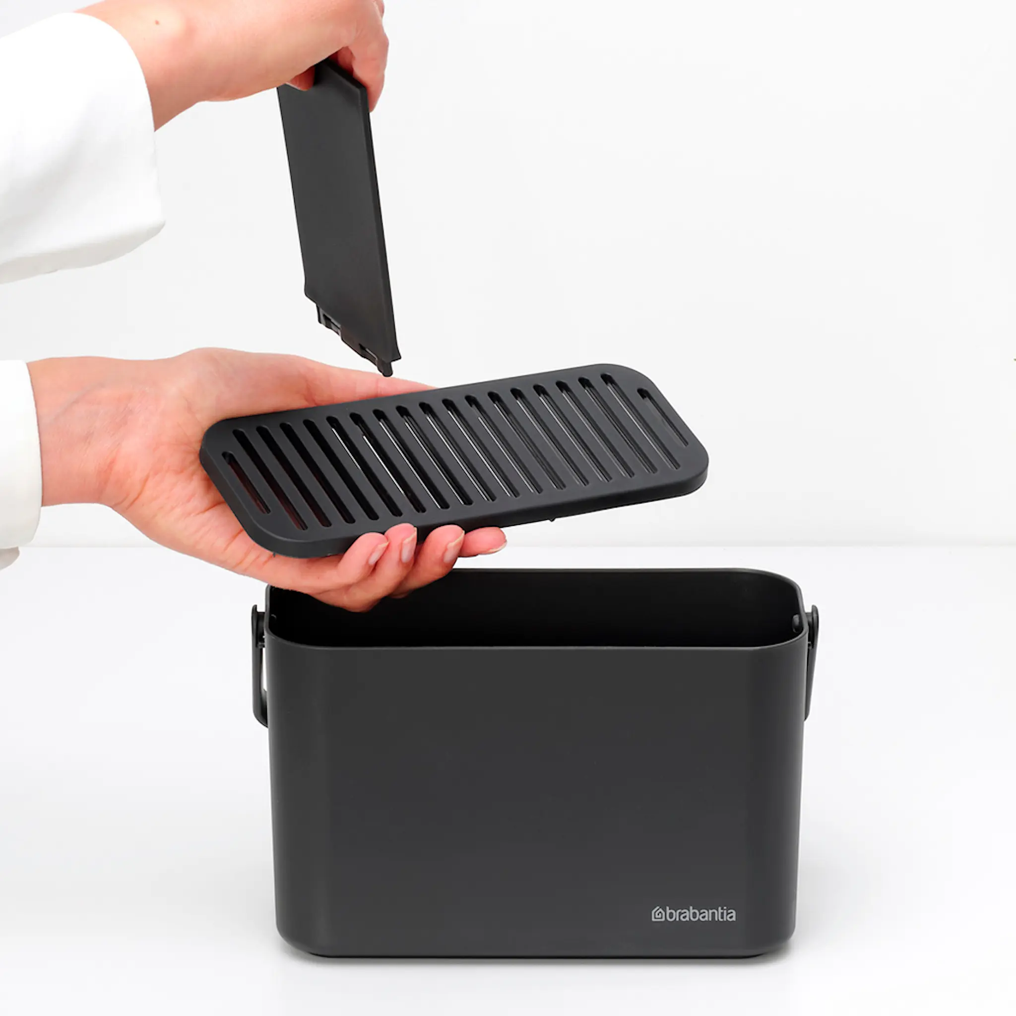 Brabantia Sinkside städhink med indelning 2 L mörkgrå