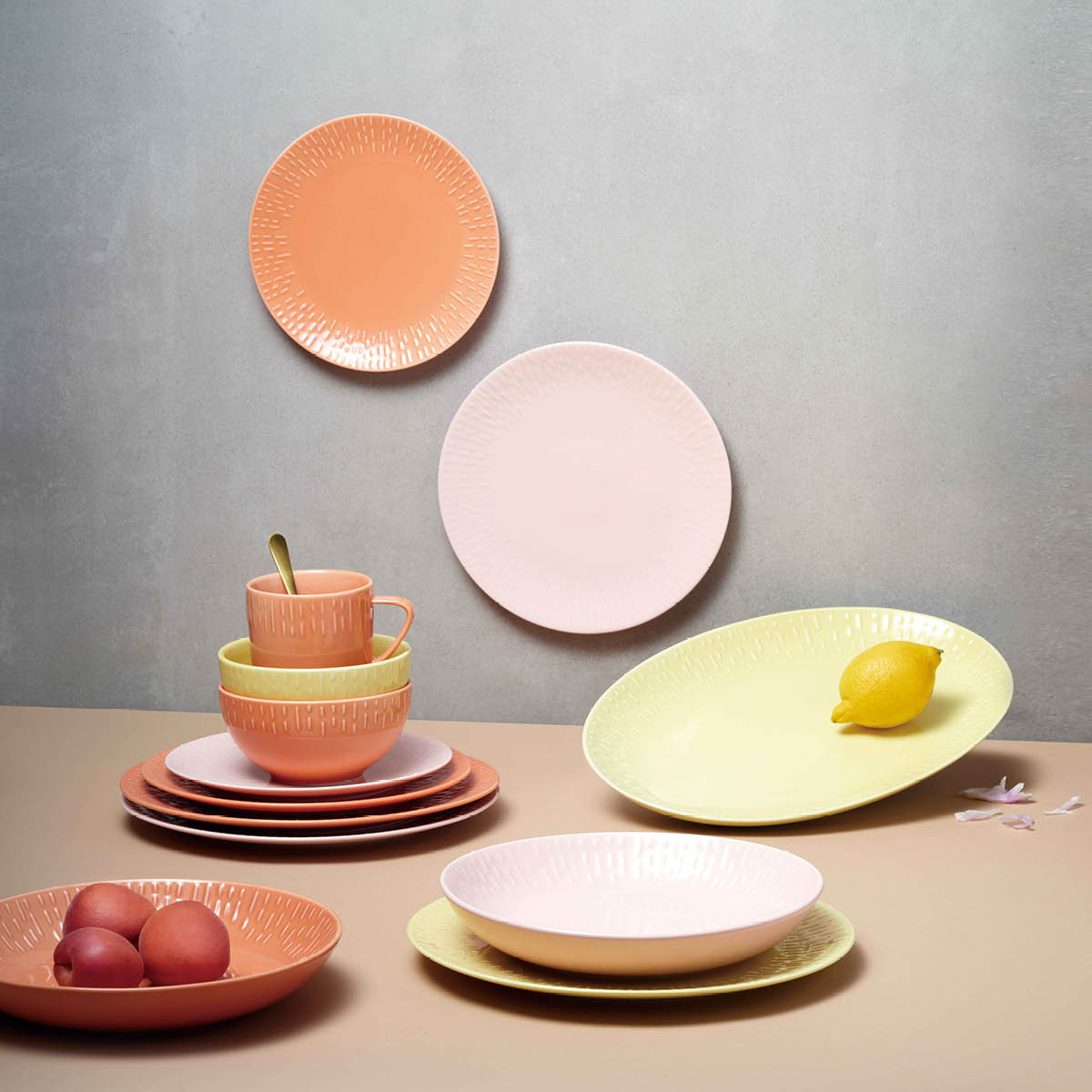 Aida - Life in colour Confetti Lautanen 27 cm Lemon