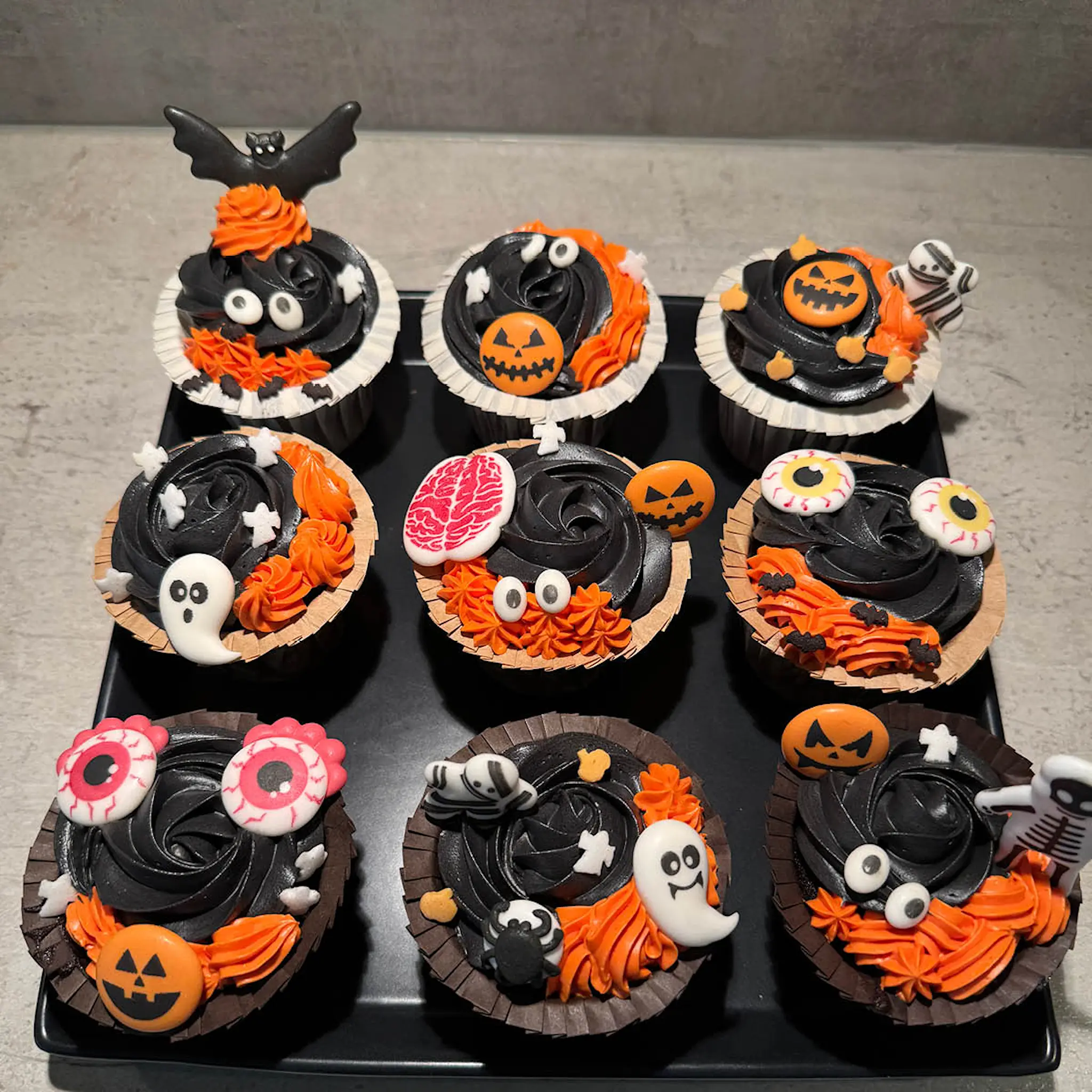 ScrapCooking Halloween ätbara tårtdekorationer 8-pack svart/röd/vit