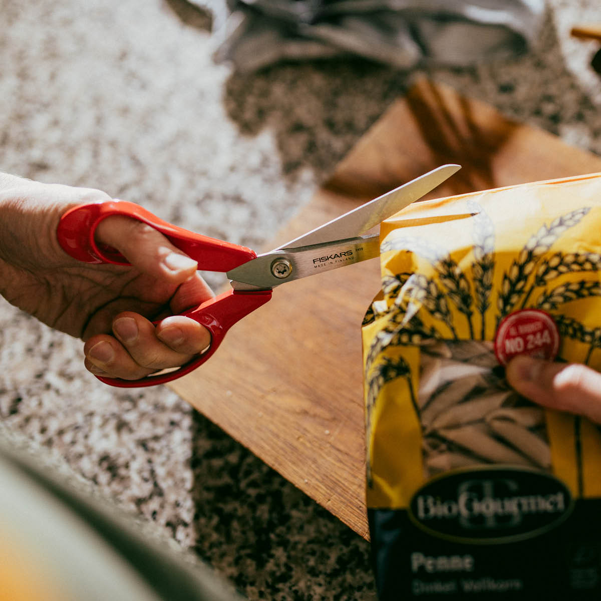 Fiskars Classic universalsaks venstre 21 cm oransje