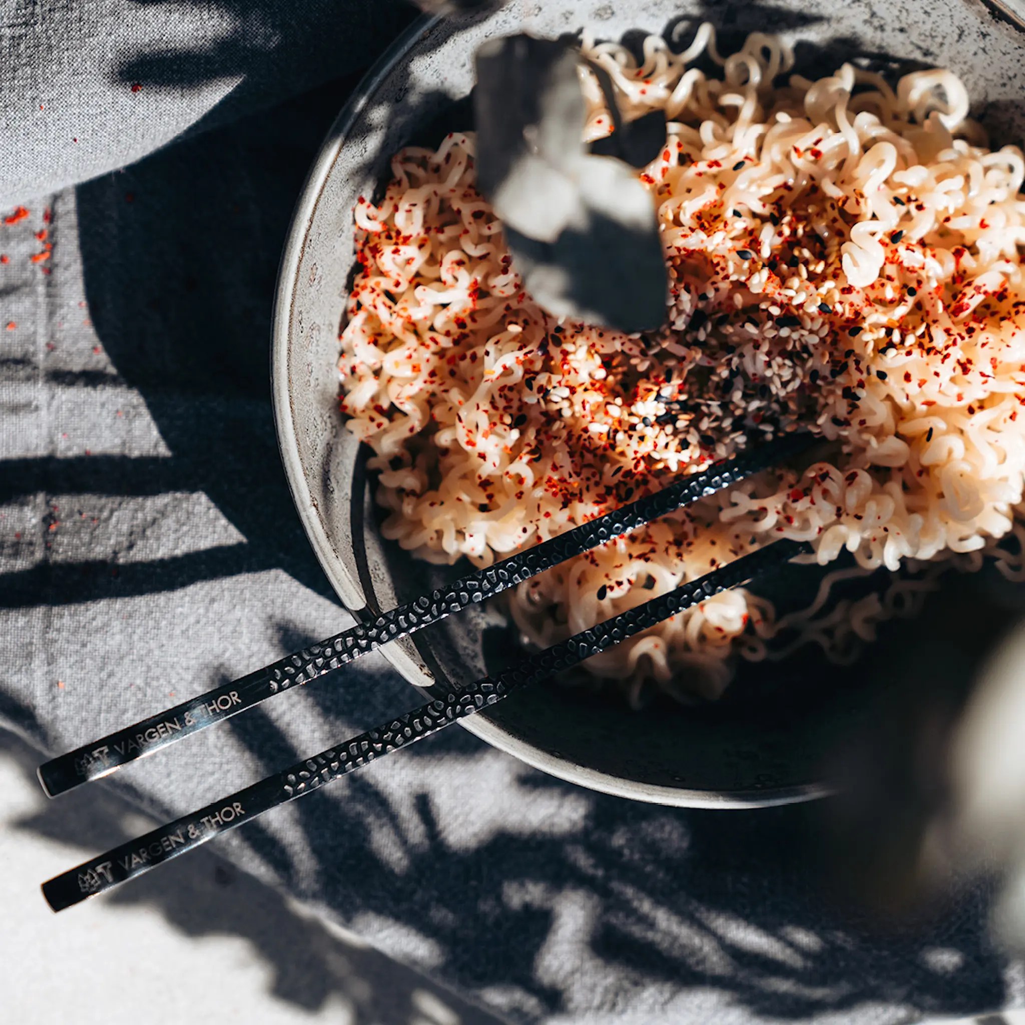 Vargen & Thor Kito Syömäpuikot 4 kpl Musta