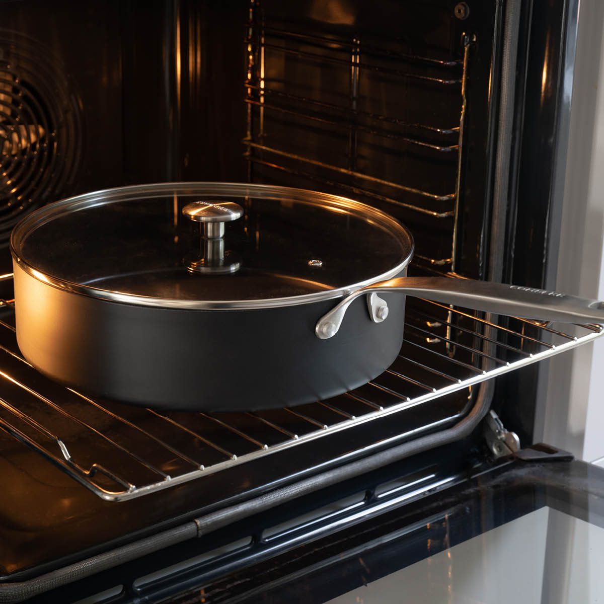 Combekk Element traktörpanna keramisk med glaslock 28 cm svart