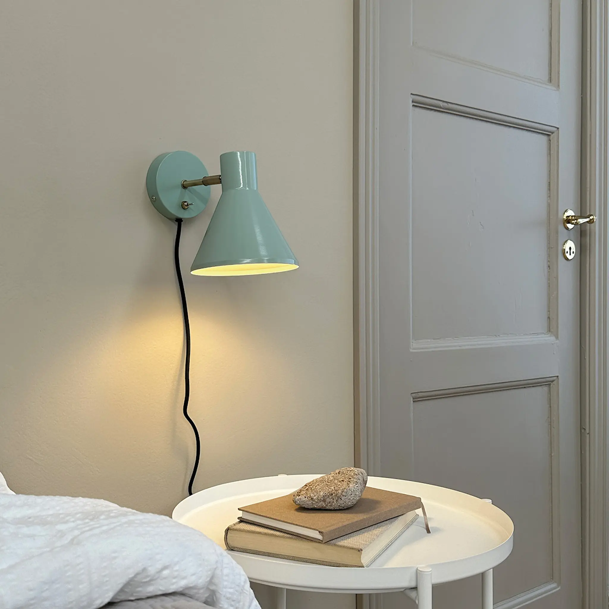 Dyberg Larsen Sleep vägglampa 17 cm mint