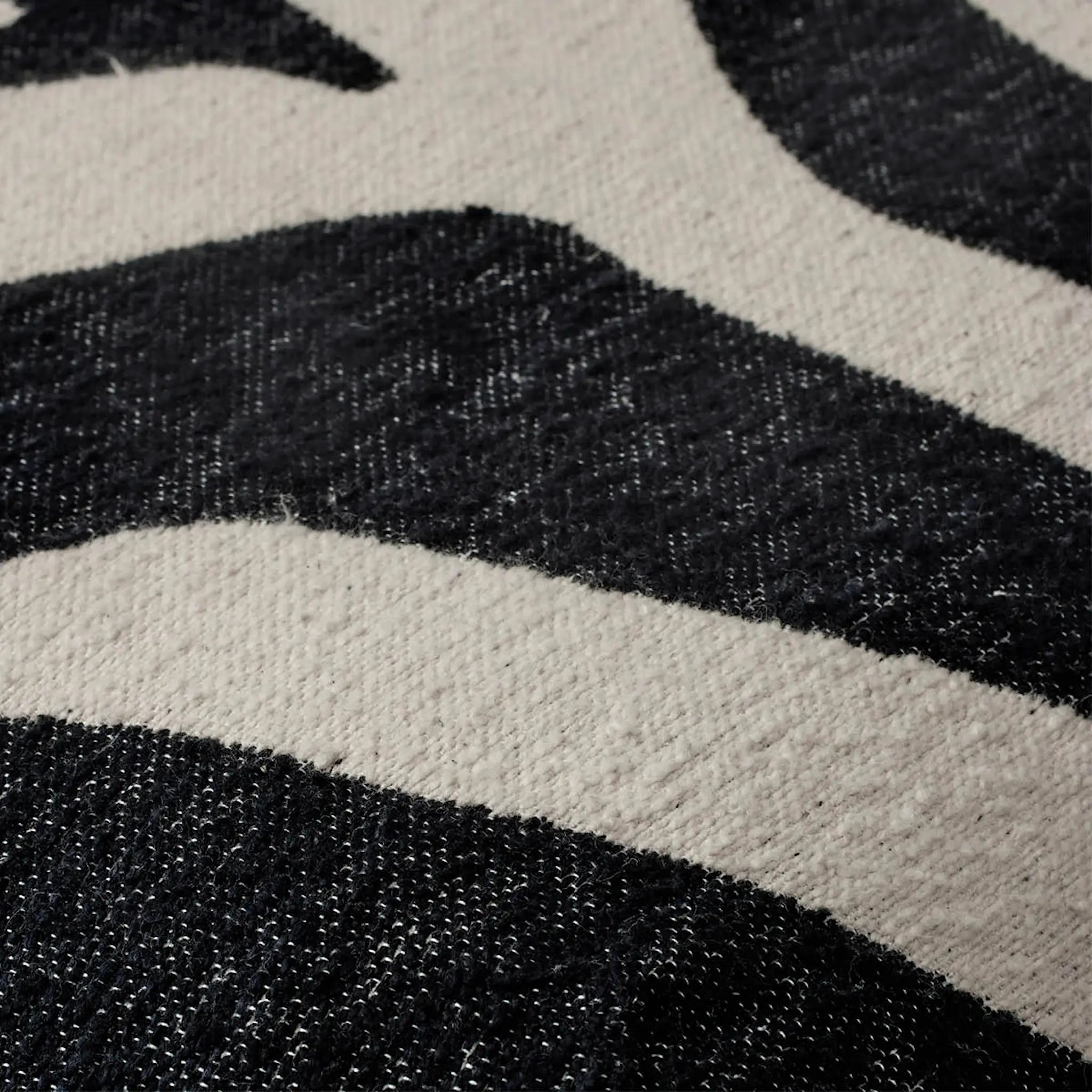 Broste Copenhagen Zebra Tyynynpäällinen 50x50 cm svart/ljus beige