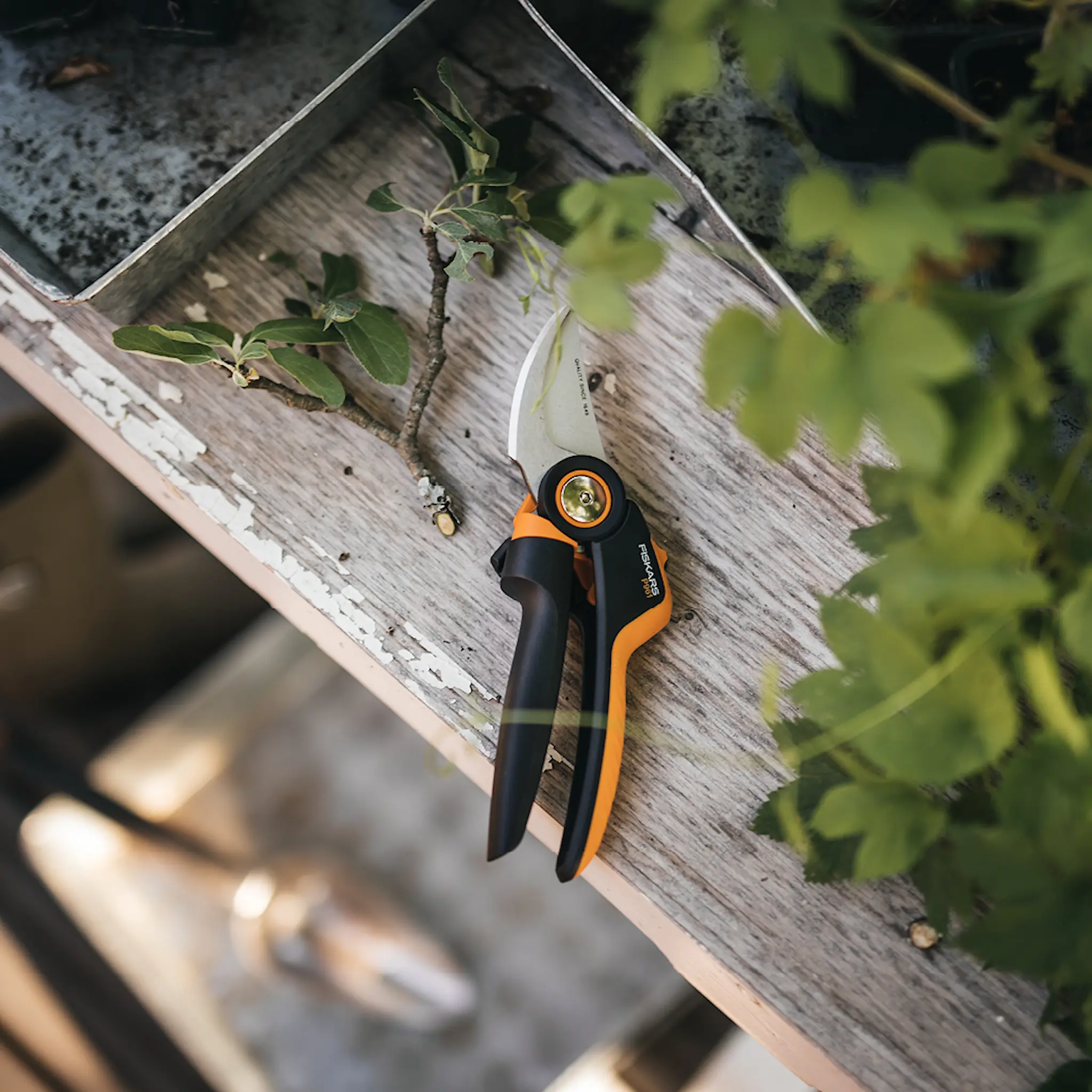 Fiskars X-series™ sekatör P961 28 cm svart