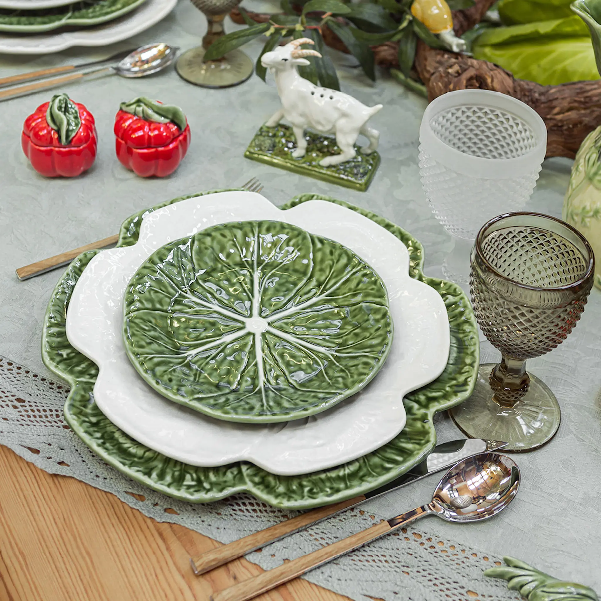 Bordallo Pinheiro Cabbage Lautanen Kaalinlehti 26,5 cm Vihreä