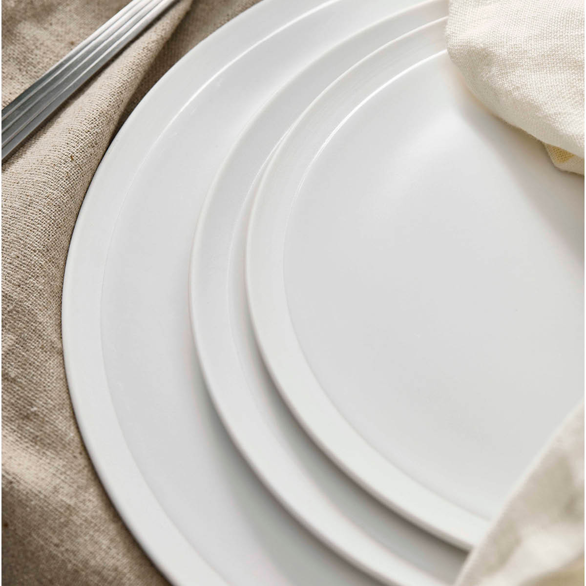 Aida RAW Pure Porcelain asjett 20 cm hvit
