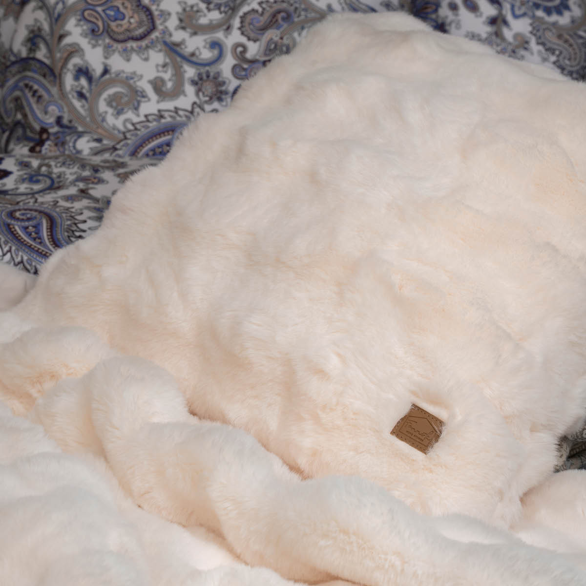 Fanni K Aava pute 50×50 cm hvit