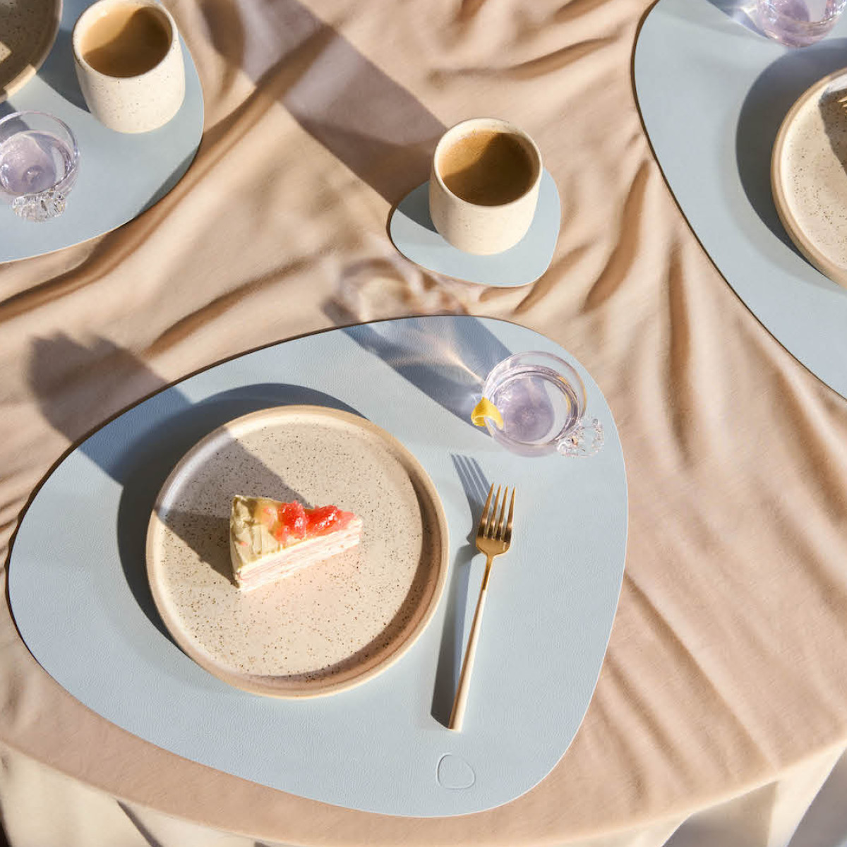 LIND DNA Curve Nupo Lasinalunen 11x13 cm Soft Sky