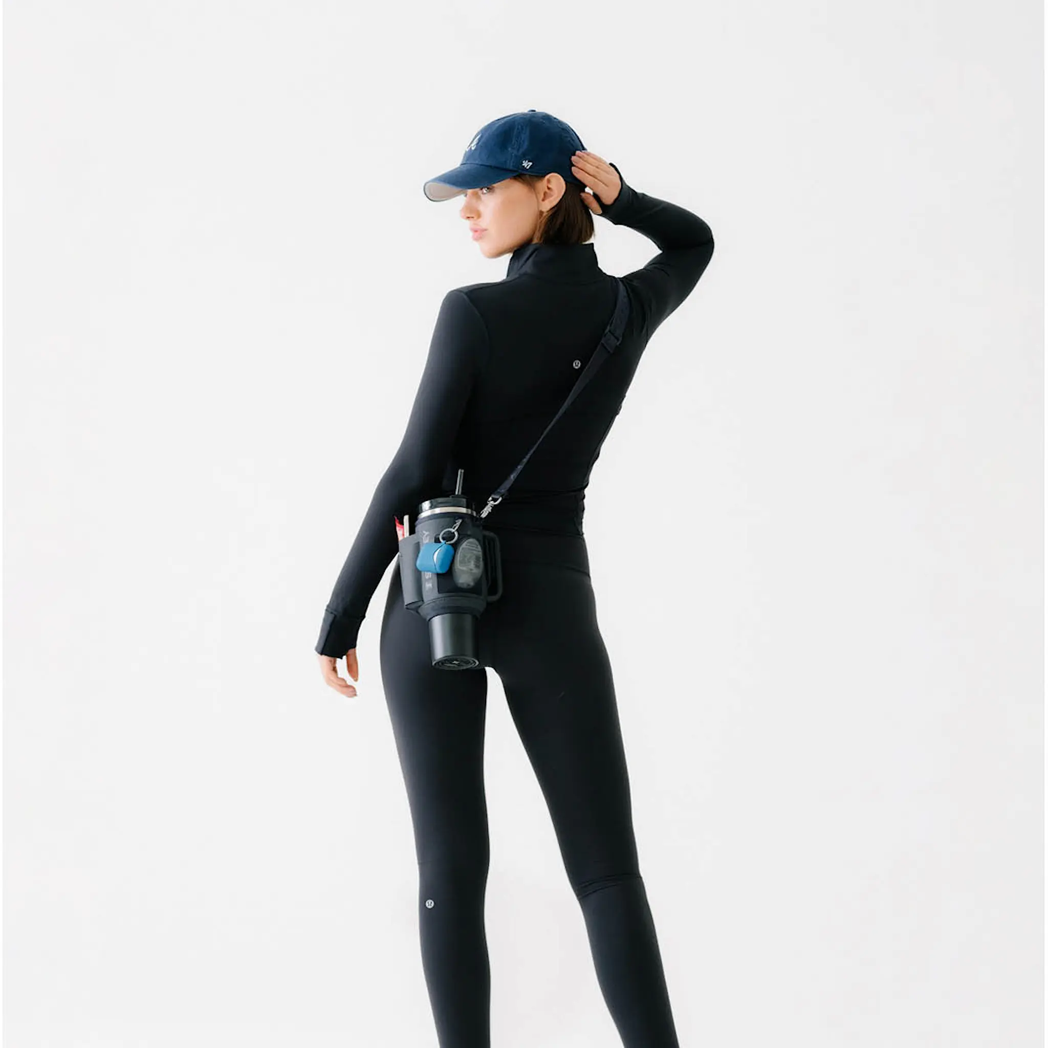 Stanley Quencher Olkalaukku 0,89L Musta