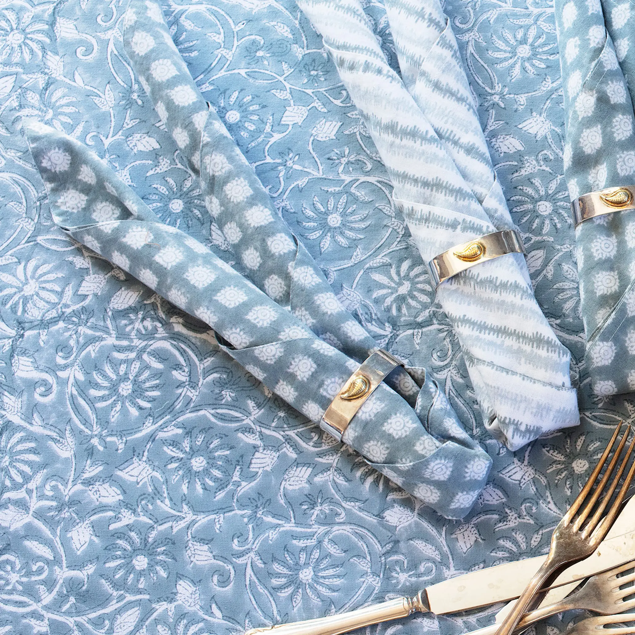 Chamois Margerita duk 150x350 cm cashmere blue