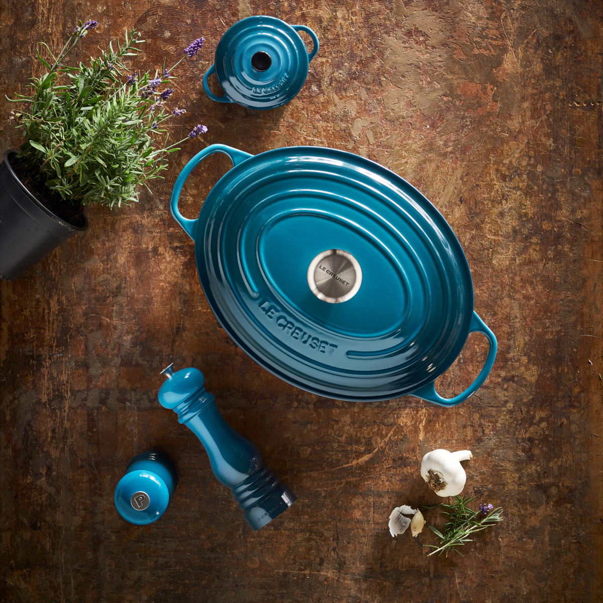Le Creuset Signature gjutjärnsgryta oval 31 cm 6,3 L deep teal
