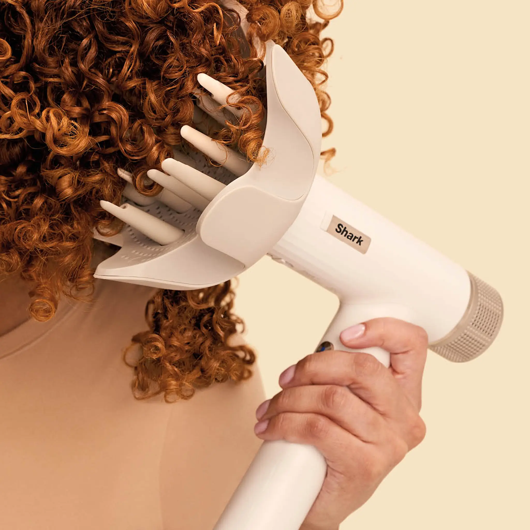 Shark Beauty SpeedStyle 5-i-1 RapidGloss Finisher & hårfön HD352EU white