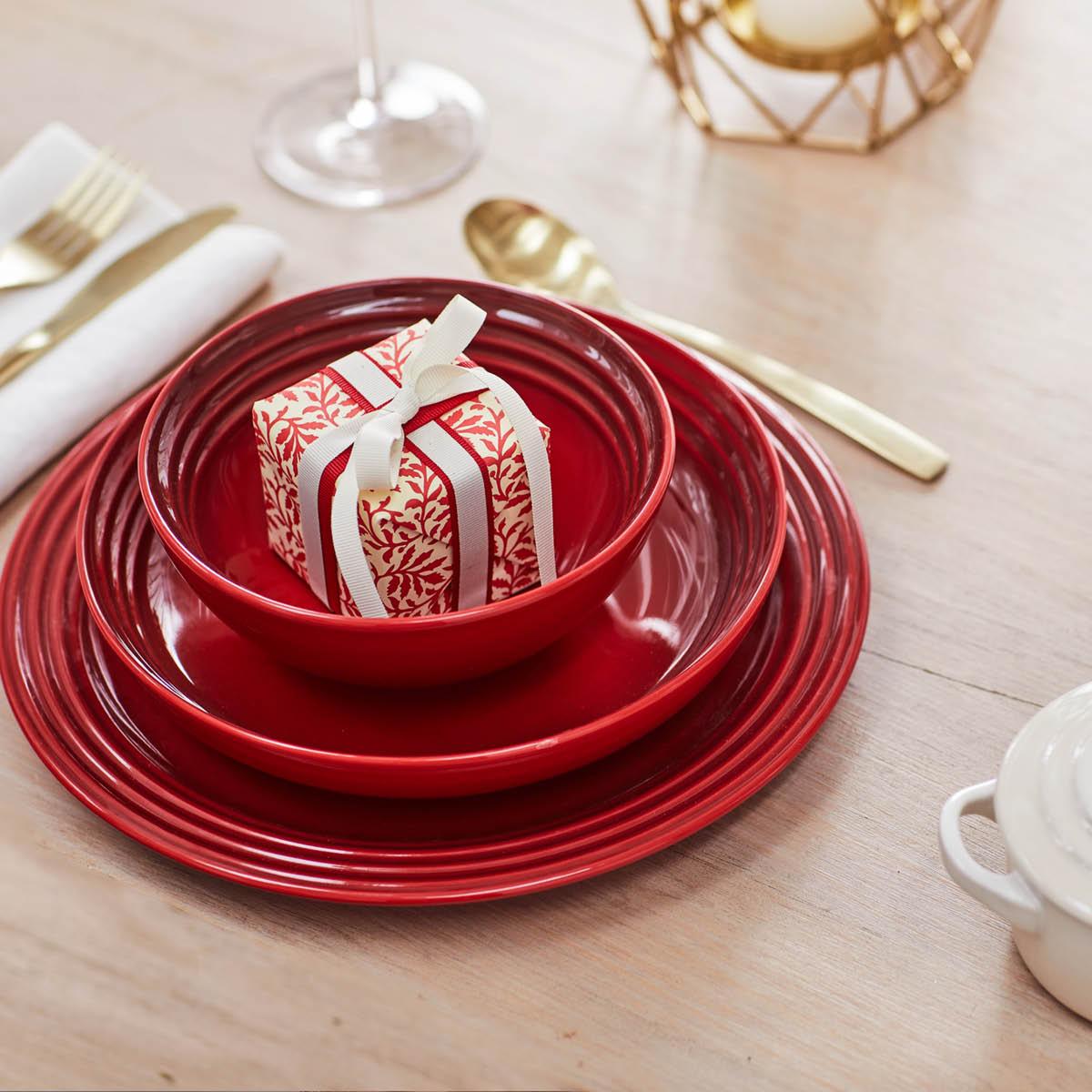 Le Creuset Signature pastatallerken 22 cm cerise