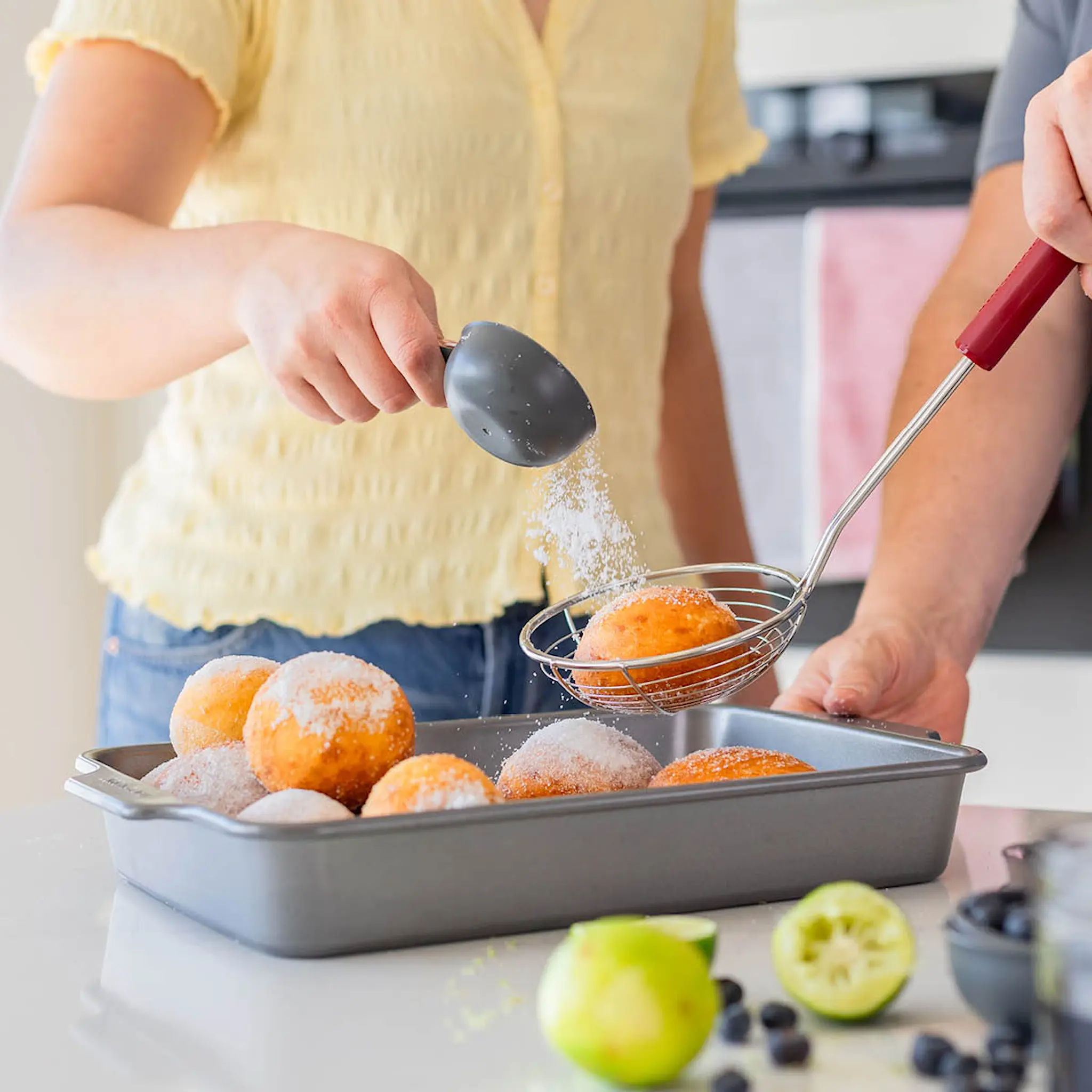 KitchenAid KitchenAid Classic hullsleiv 36 cm empire red