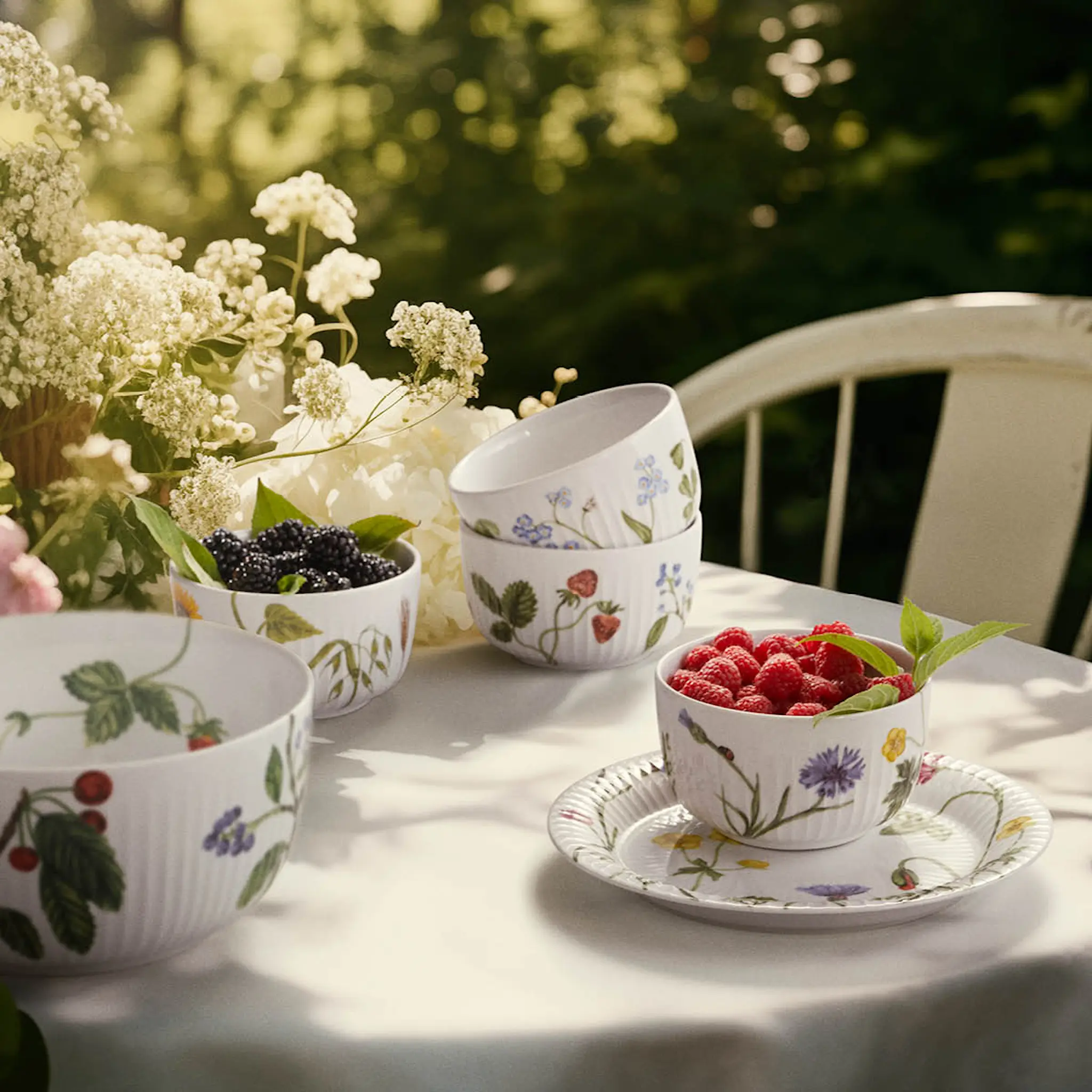 Kähler Hammershøi Summer tallrik 22 cm wild flowers